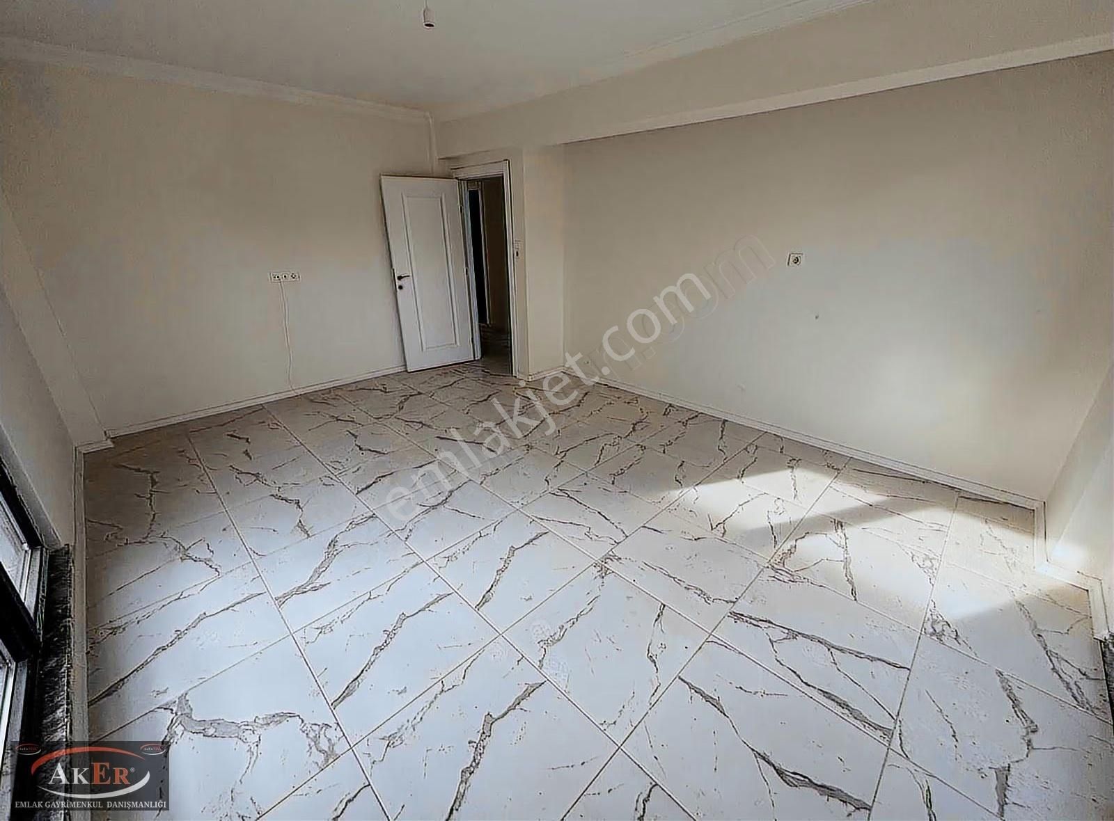 Ömerciklerde | Ara Kat | İskanlı | Ön Cephe | Sıfır | 3+1 Daire - Görsel 8