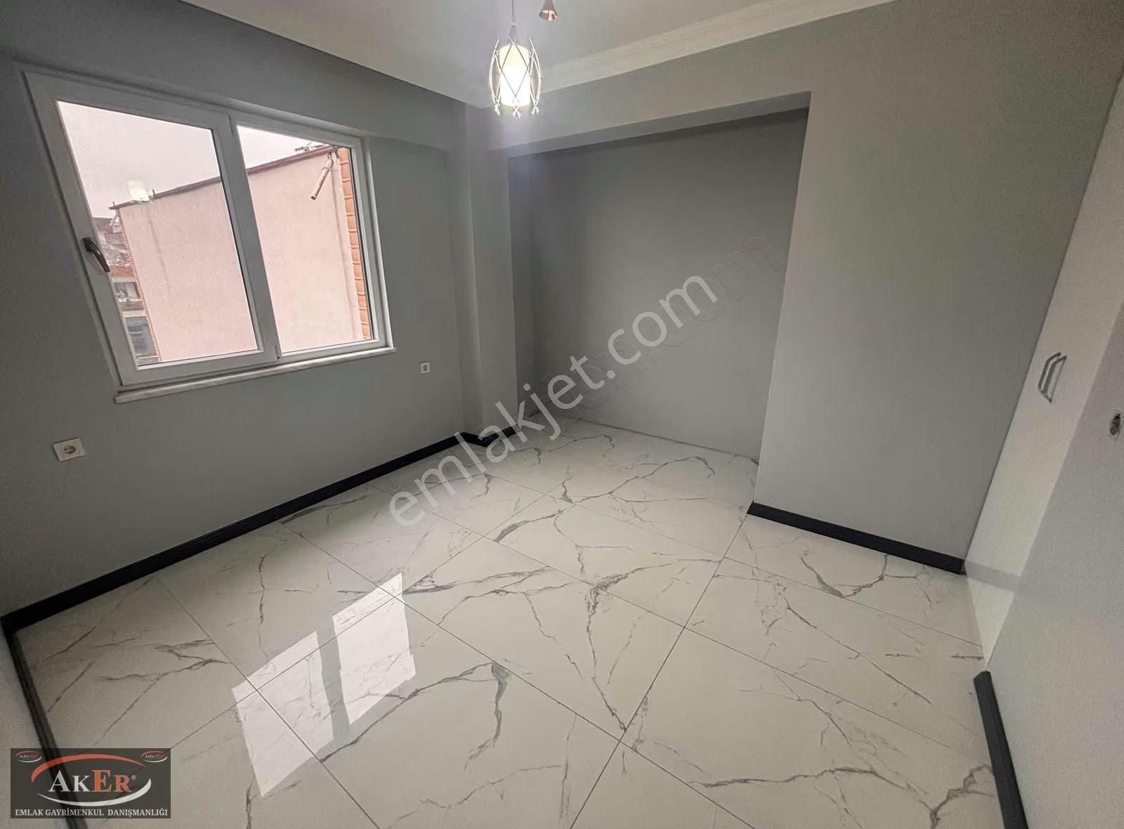 Lüks | 3.kat | Ön Cephe | Çift Balkonlu | İskanlı | 3+1 Daire - Görsel 21