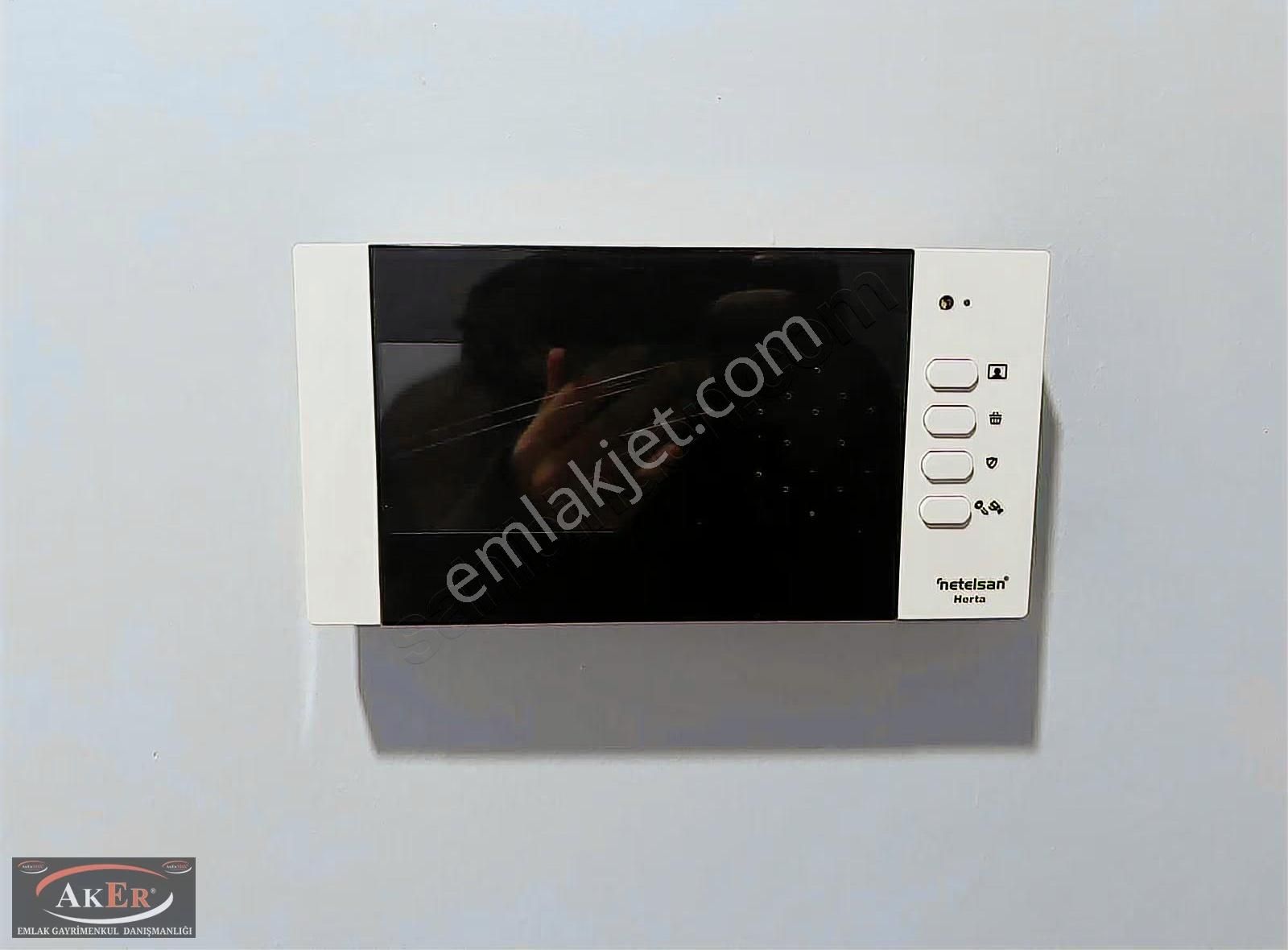 Lüks | 3.kat | Ön Cephe | Çift Balkonlu | İskanlı | 3+1 Daire - Görsel 22