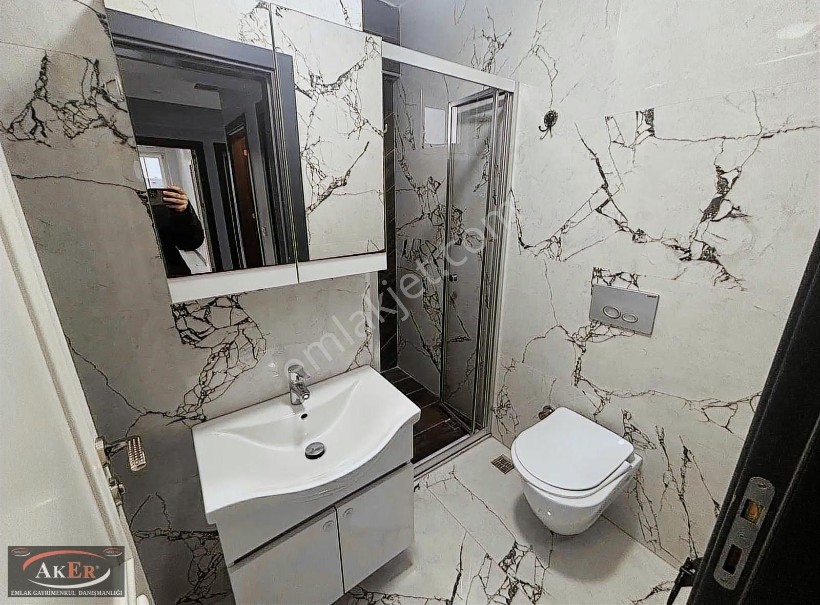 Lüks | 3.kat | Ön Cephe | Çift Balkonlu | İskanlı | 3+1 Daire - Görsel 7