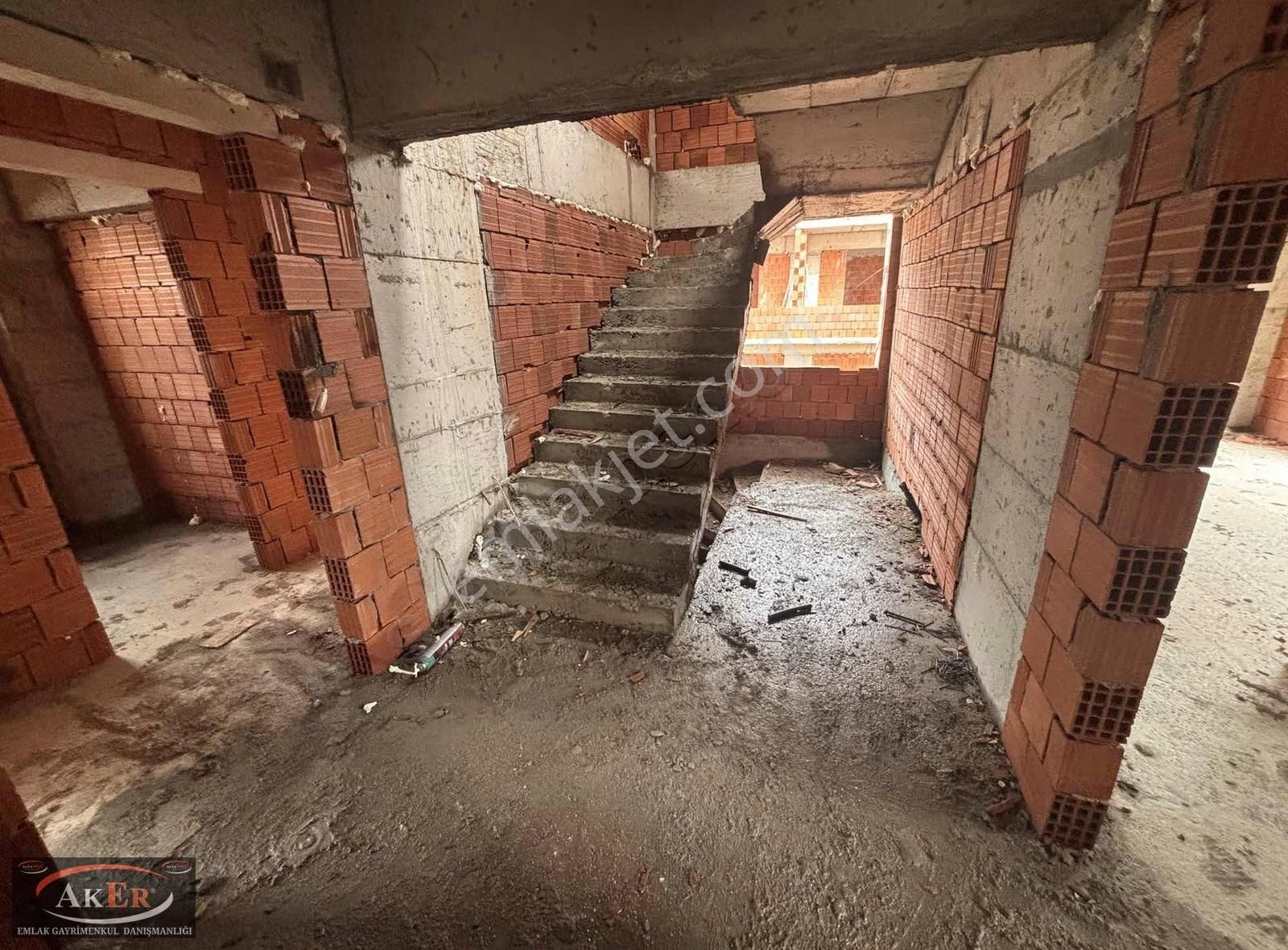 Full Eşyalı | Kombi Ankastre Cam Balkon Dahil | Sıfır 1+1 Daire - Görsel 17