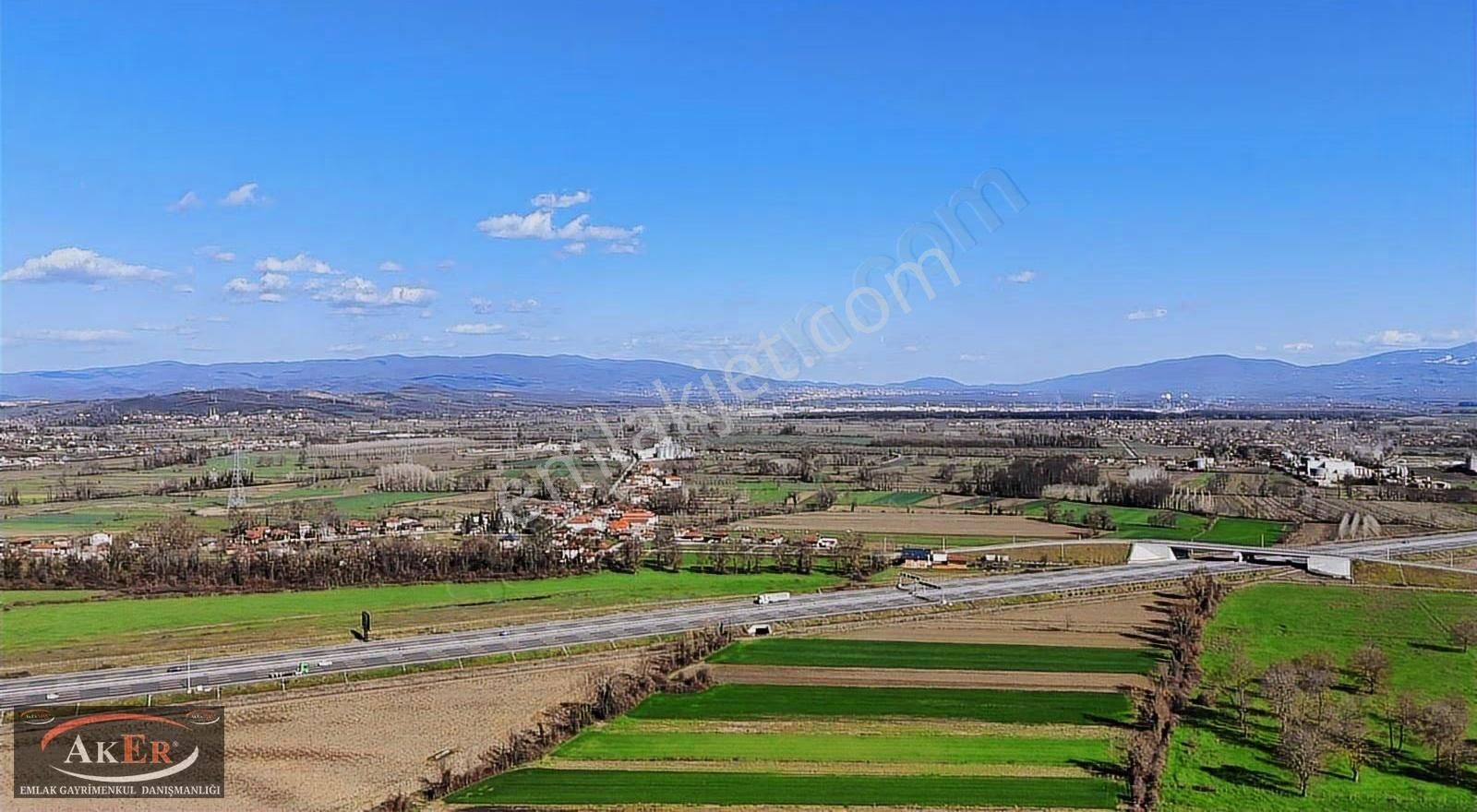 Tarıma Elverişli Köy İçine Yakın Satılık Tarla - Görsel 9