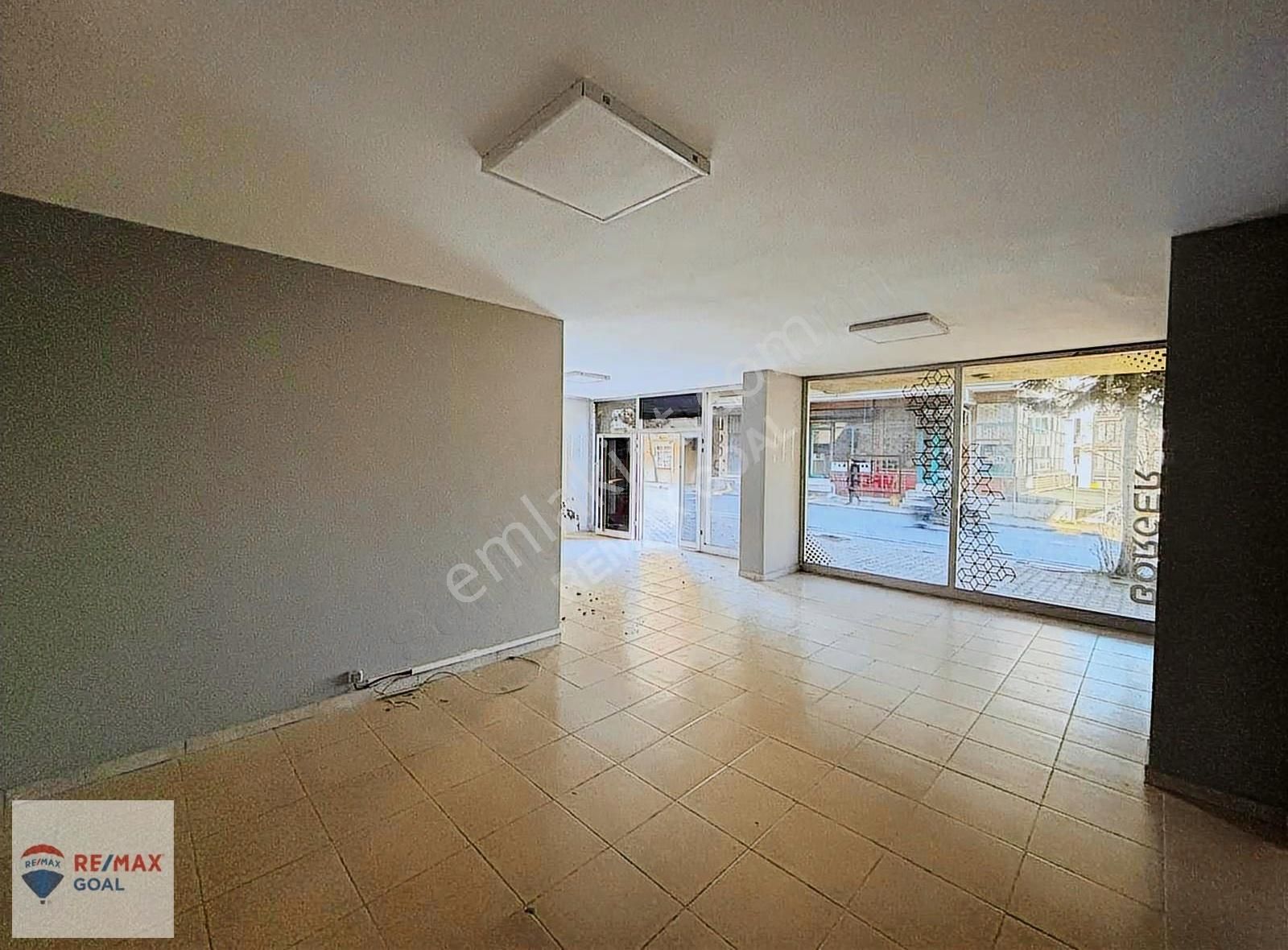 Taşdelen Cumhuriyet İskanlı Her İşe Uygun 115 M2 Kiralık Dükkan - Görsel 4