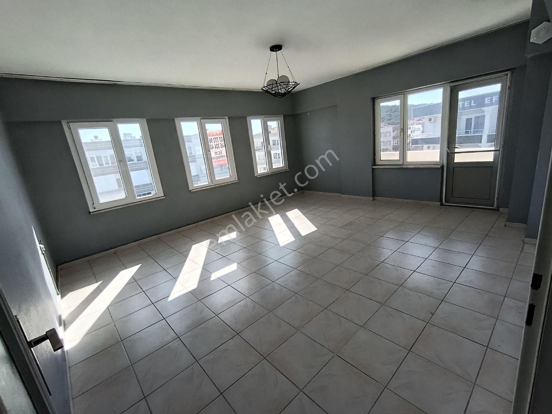 Okul Bölgesinde 3+1 Yaz Kış Kiralık Daire - Görsel 2