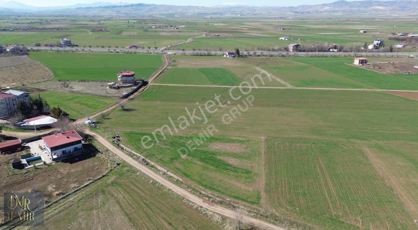 Germili'de Ana Yola Yakın 3027m² Yatırımlık Tarla - Görsel 11