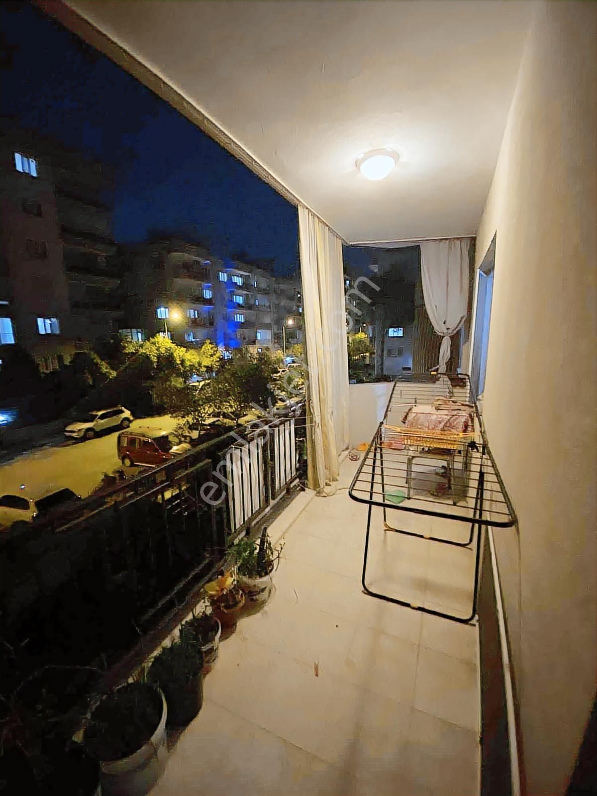 Yedieylül Mahallesinde Satılık Ferah 3+1 Daire - Görsel 3