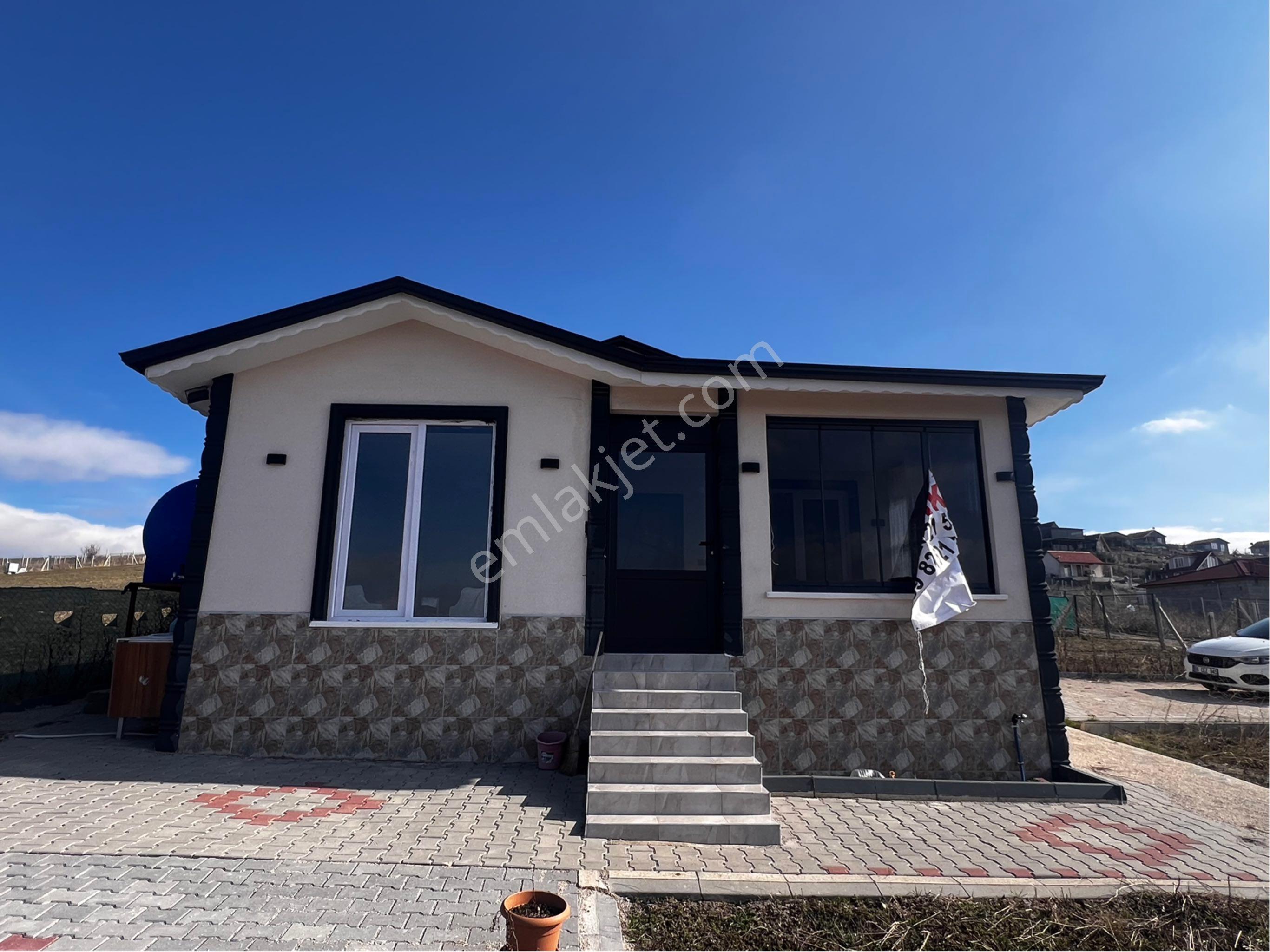 Peçenek’te Mesire Karşısı 500m2 1+1 Elekirik - Su Telli - Kapılı Kilit Taşı - Görsel 4