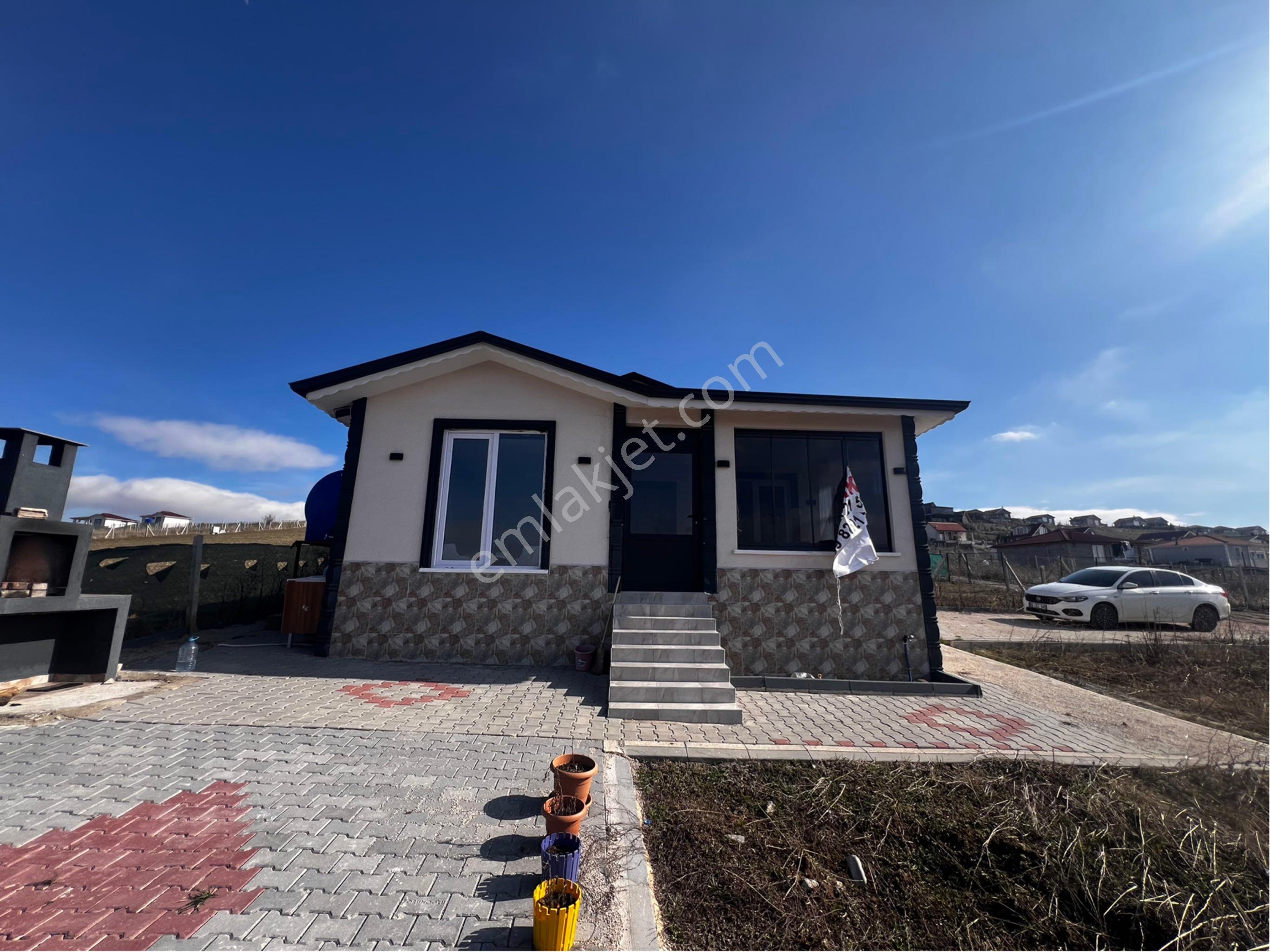 Peçenek’te Mesire Karşısı 500m2 1+1 Elekirik - Su Telli - Kapılı Kilit Taşı - Görsel 5