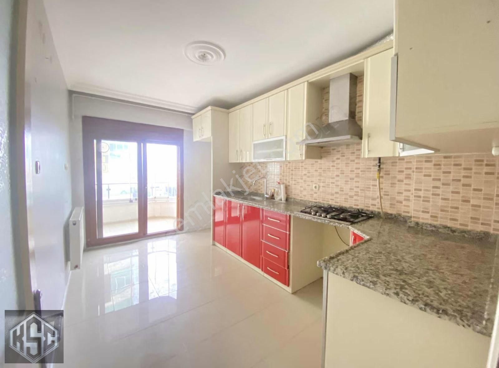 Atıfbey Mah'de Metro Avm Yürüme Mesafesinde Arakat 3+1 Daire - Görsel 3