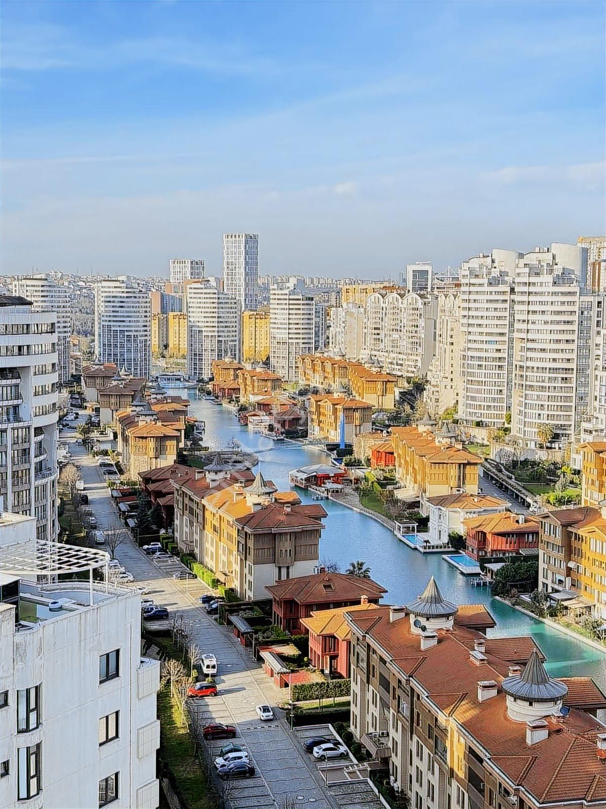 Acil Bosphorus City Gölkule Satılık 3+1 Boş Kelepir