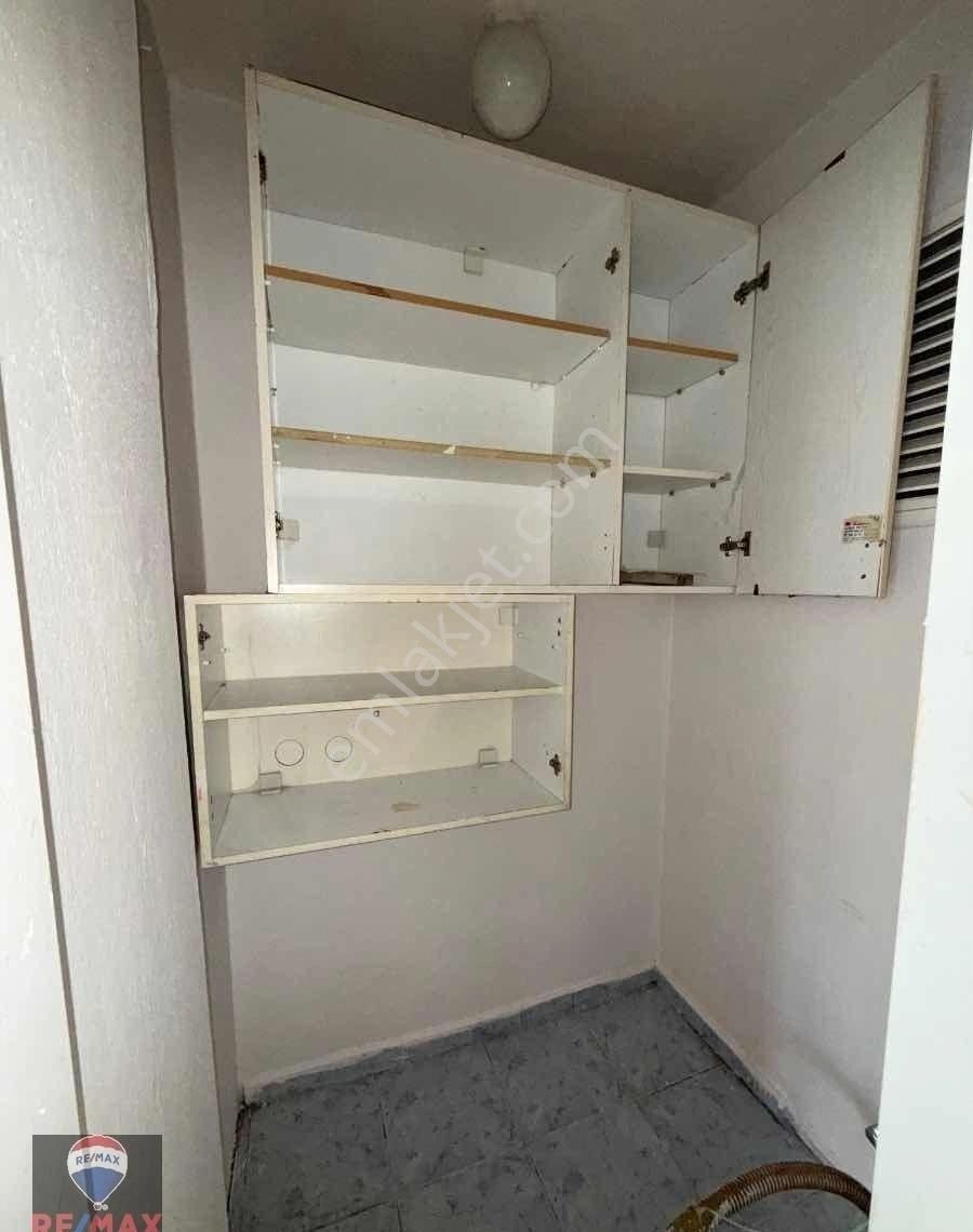 Bornova Evka 4 'te Asansörlü Doğalgazlı Kıralık 2+1 Daıre - Görsel 33