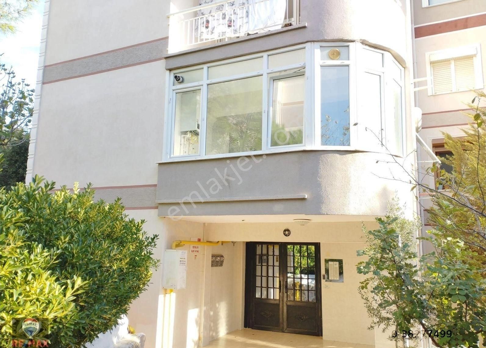 Bornova Evka 4 'te Asansörlü Doğalgazlı Kıralık 2+1 Daıre - Görsel 7