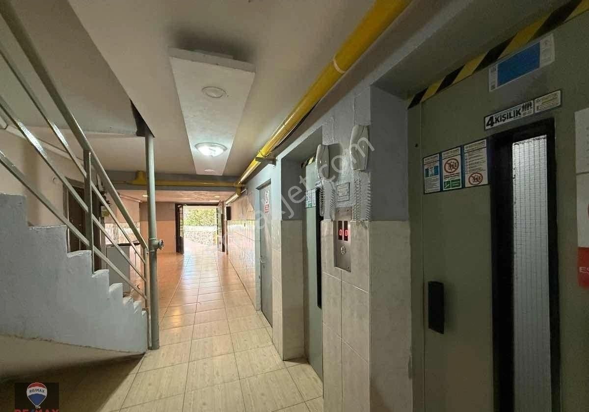 Bornova Evka 4 'te Asansörlü Doğalgazlı Kıralık 2+1 Daıre - Görsel 4