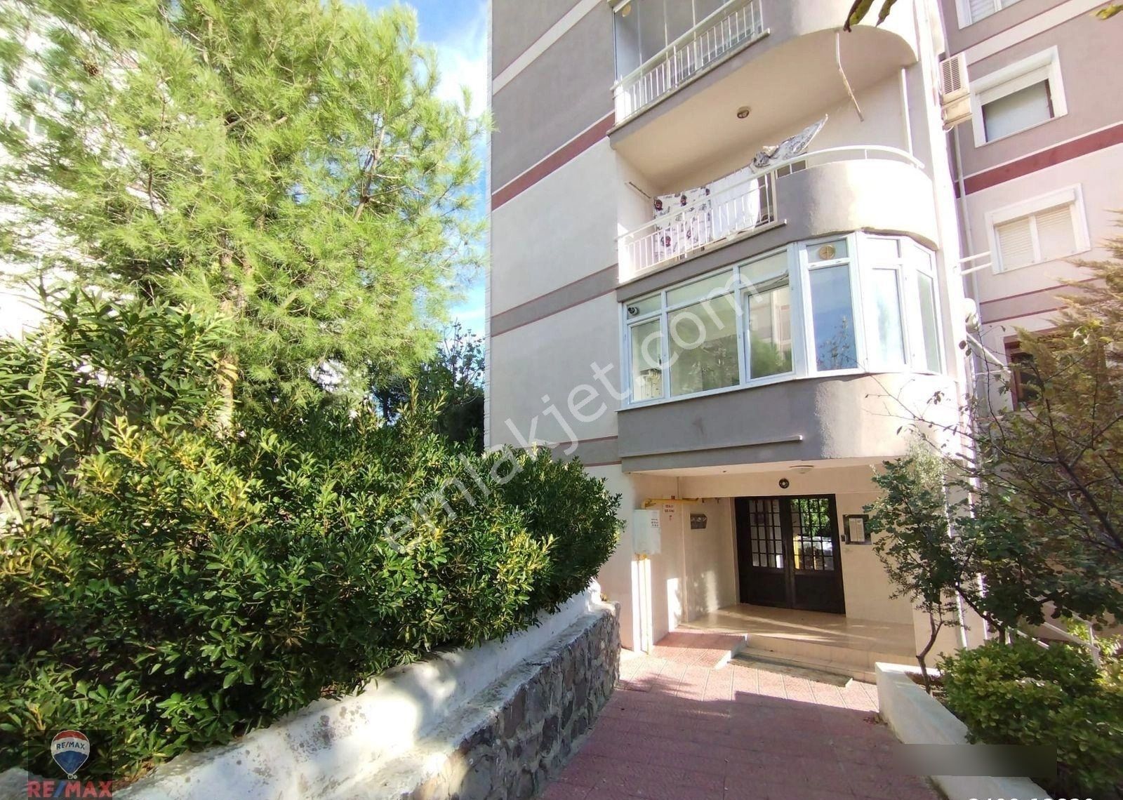 Bornova Evka 4 'te Asansörlü Doğalgazlı Kıralık 2+1 Daıre - Görsel 3