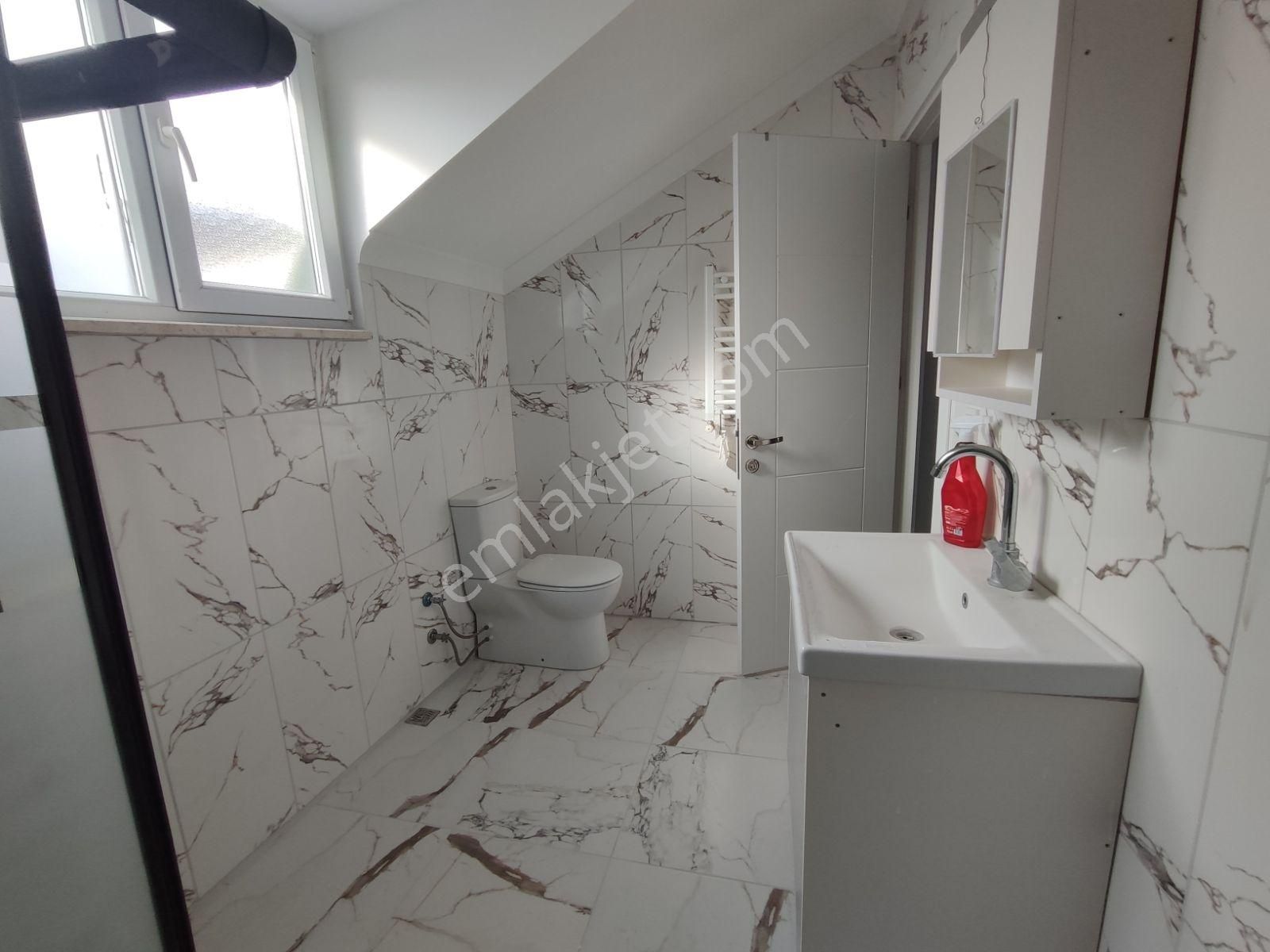 Çekmeköy Merkez Mahallesi'nde 5+1 Kiralık Dubleks Daire - Görsel 33