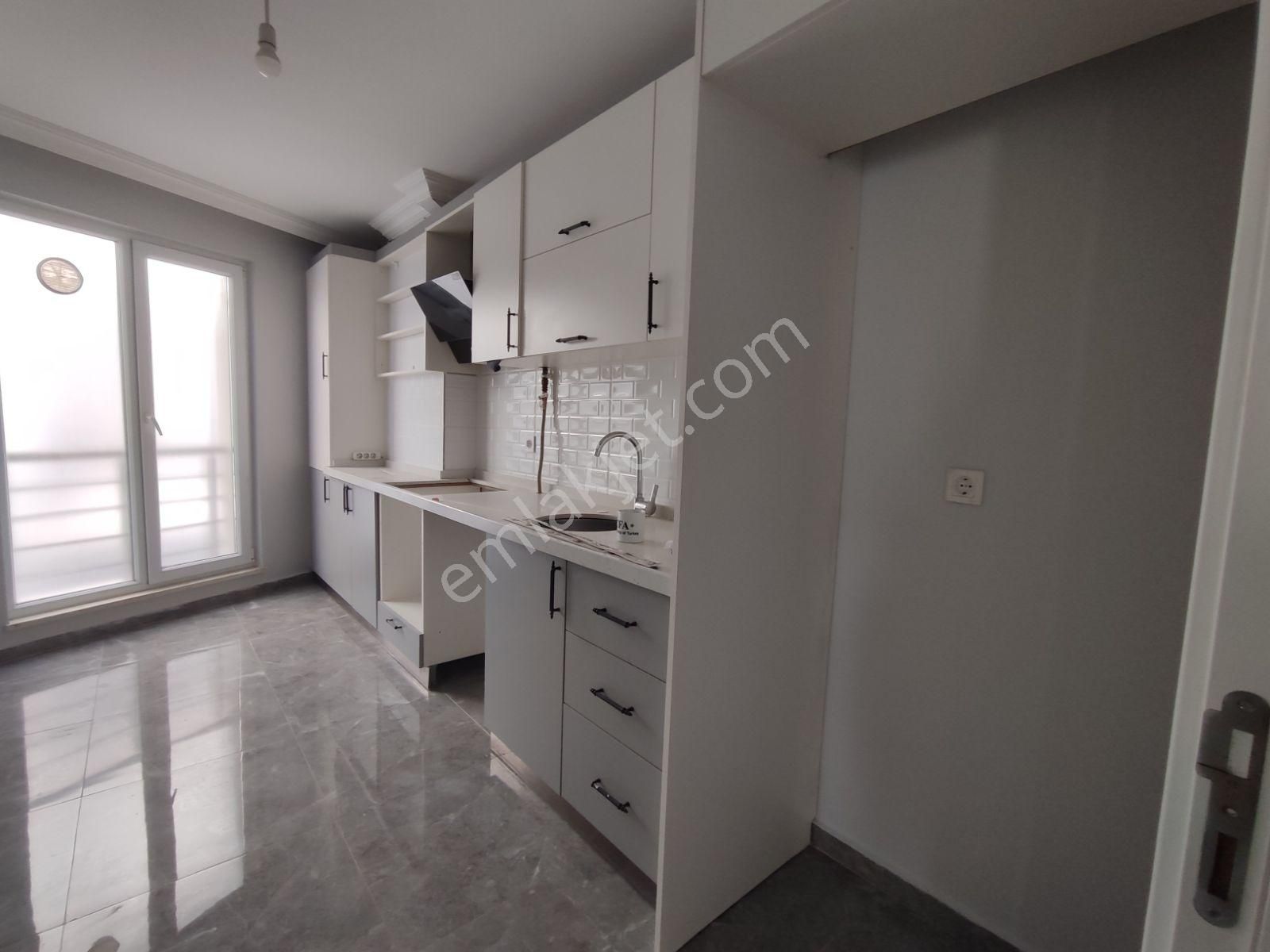Çekmeköy Merkez Mahallesi'nde 5+1 Kiralık Dubleks Daire - Görsel 9