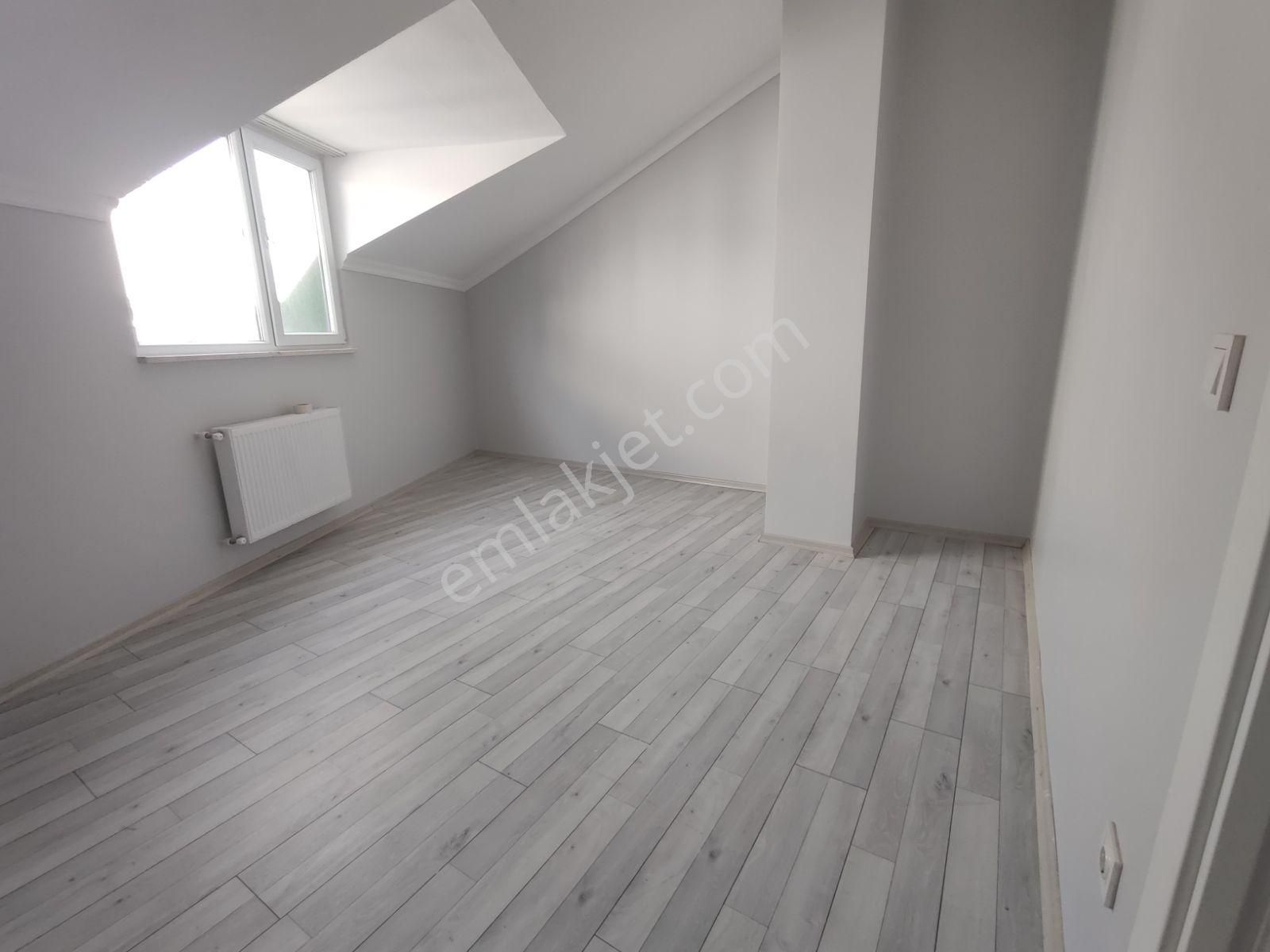 Çekmeköy Merkez Mahallesi'nde 5+1 Kiralık Dubleks Daire - Görsel 13