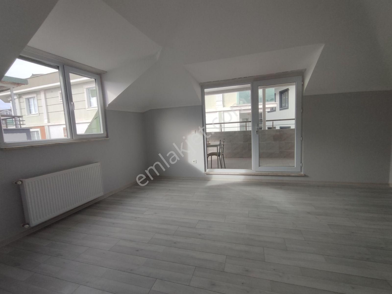 Çekmeköy Merkez Mahallesi'nde 5+1 Kiralık Dubleks Daire - Görsel 14