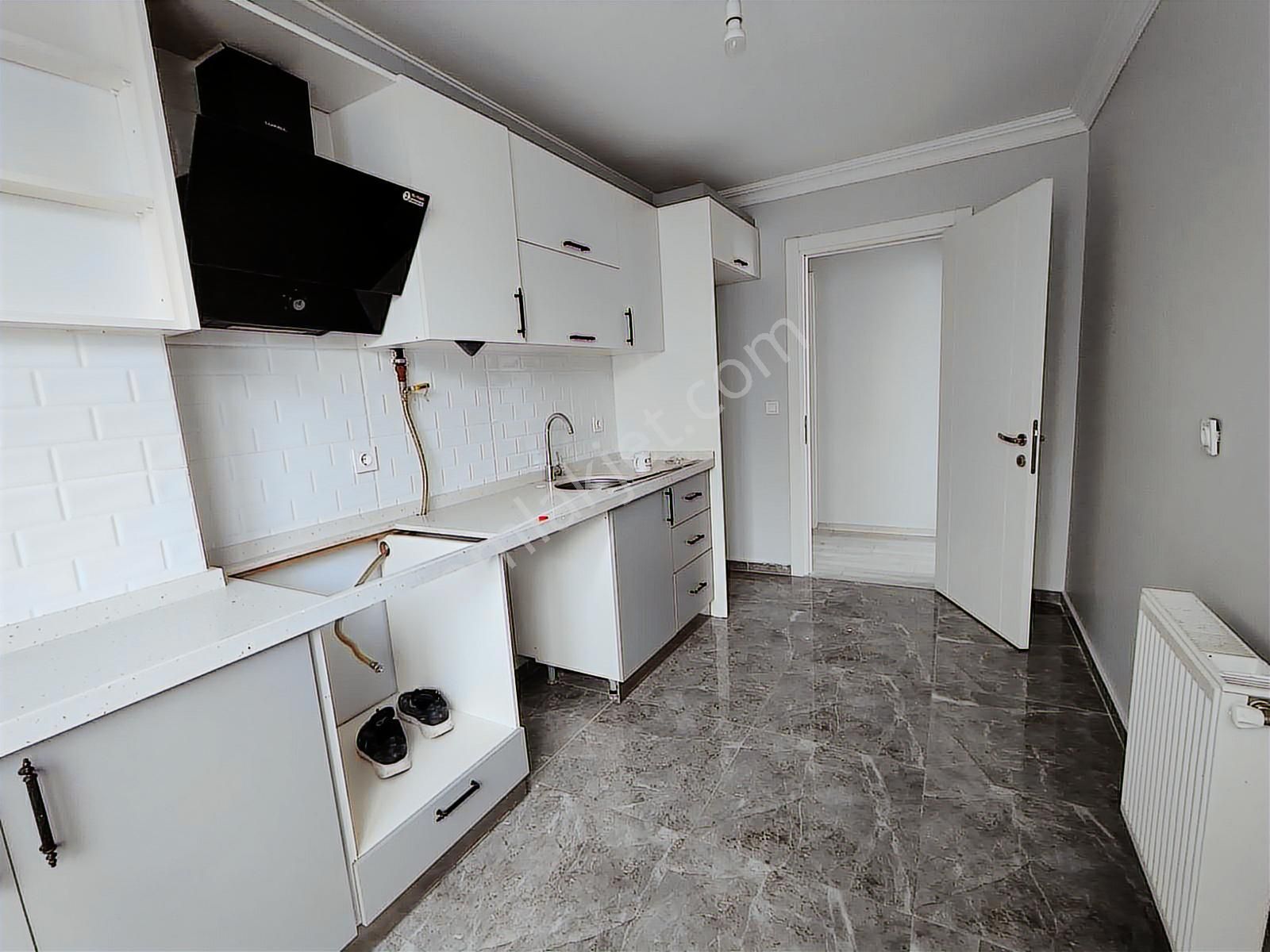 Çekmeköy Merkez Mahallesi'nde 5+1 Kiralık Dubleks Daire - Görsel 8