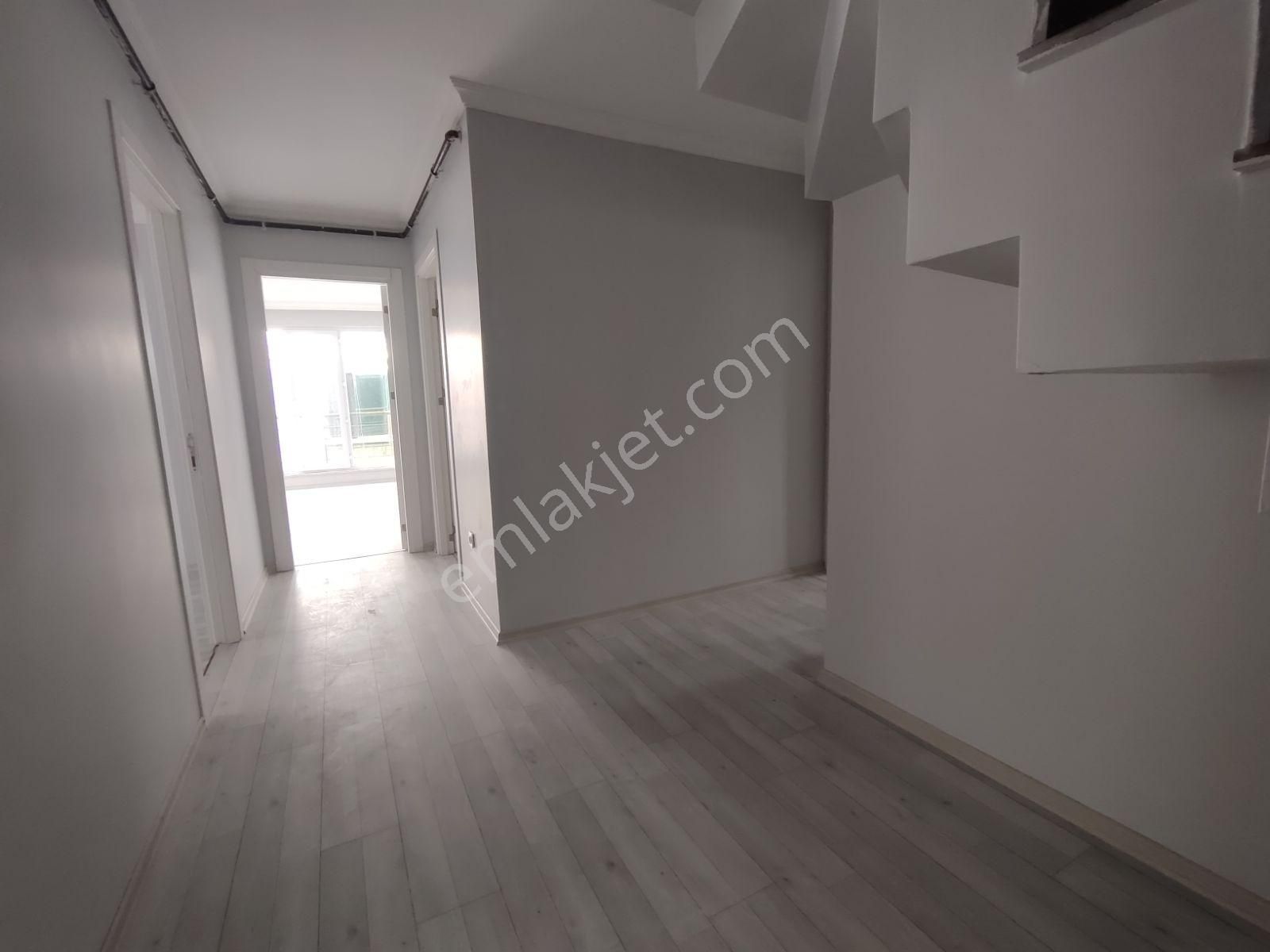 Çekmeköy Merkez Mahallesi'nde 5+1 Kiralık Dubleks Daire - Görsel 7