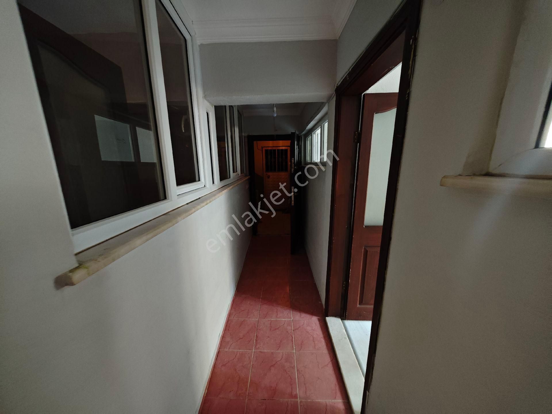 Cumhuriyet Mh.yarı Bodrum 3+1 Satılık - Görsel 4