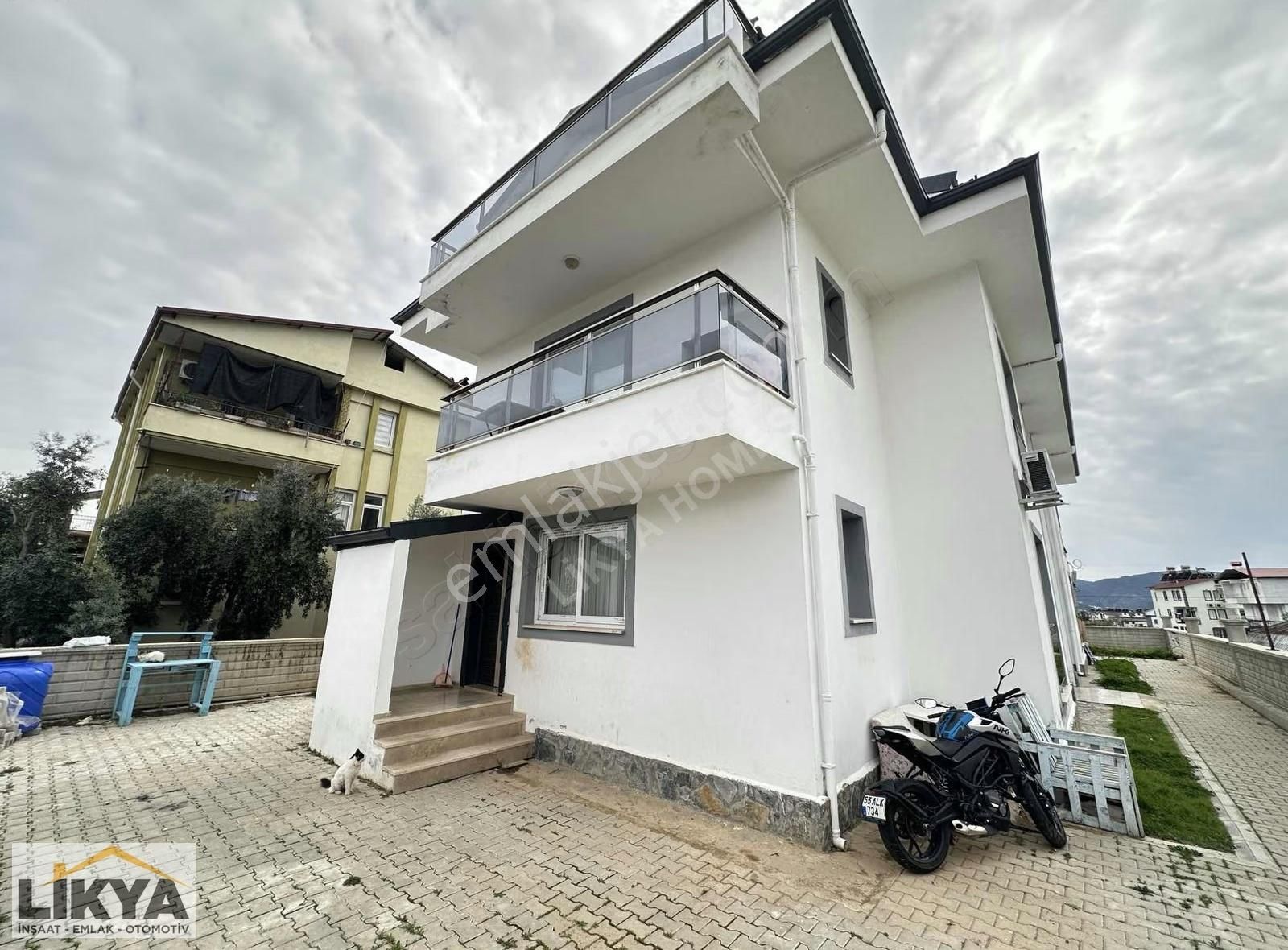 Fethiye Çamköy Mah.de 3+1 Ebeveyn Banyolu Bahçeli Kiralık Daire