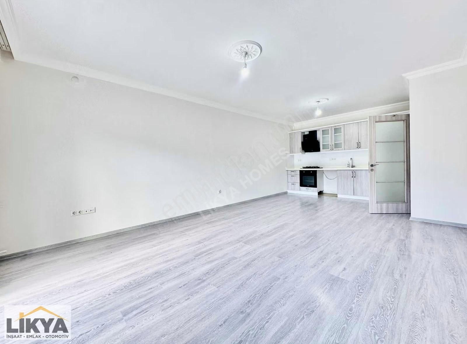 Bahaşıkman Caddesi Üzerinde Asansörlü Eşyasız Kiralık Daire