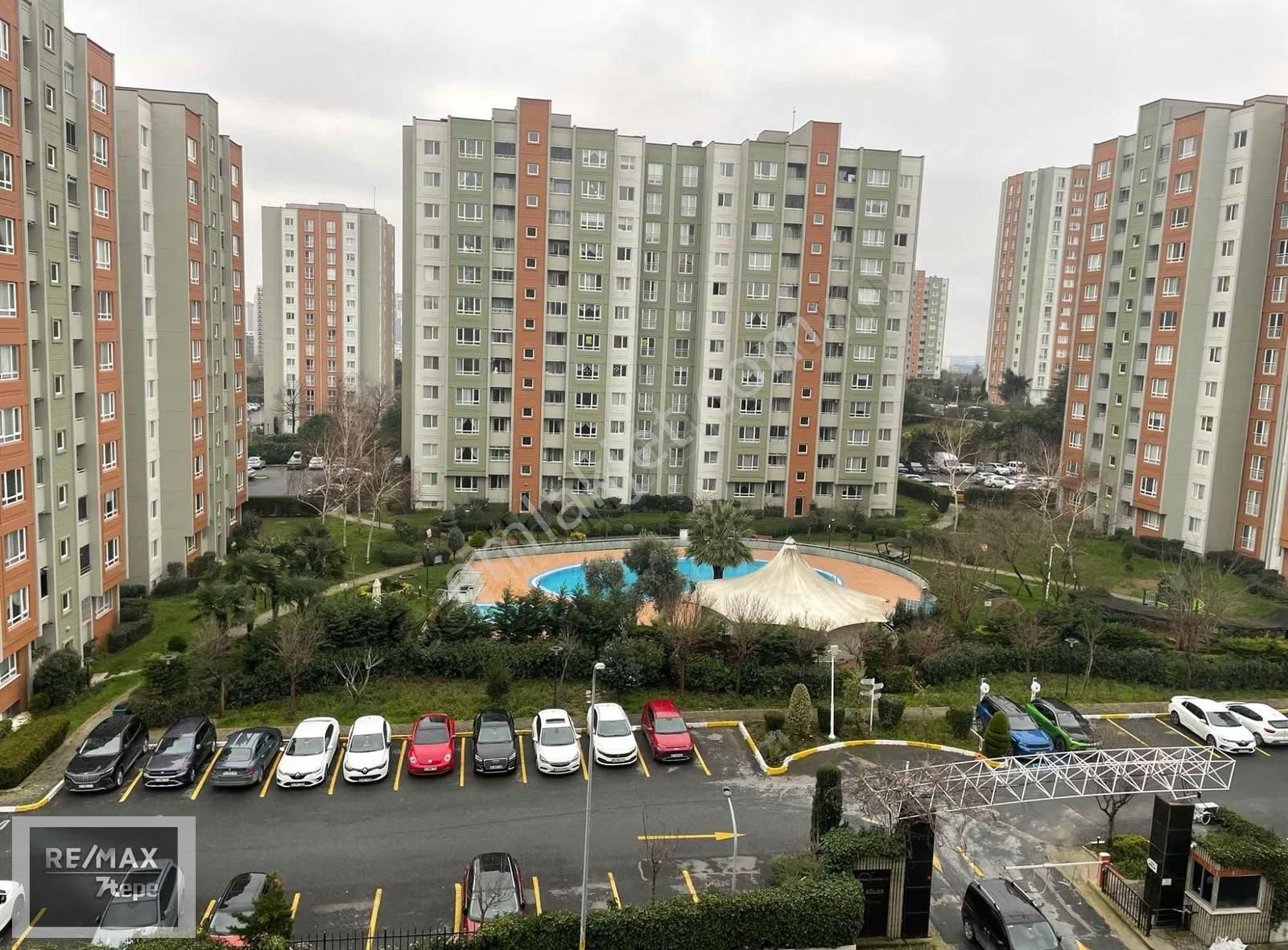 Atakent Soyak Olympiakent 2+1 94 M2 2 Banyolu Kiralık Daire