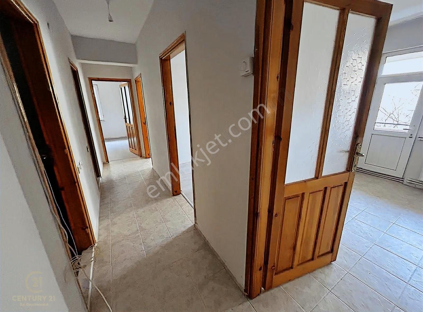 C21 Bal'dan Paşaalanı Mah. 3+1 Geniş Kiralık Daire - Görsel 5
