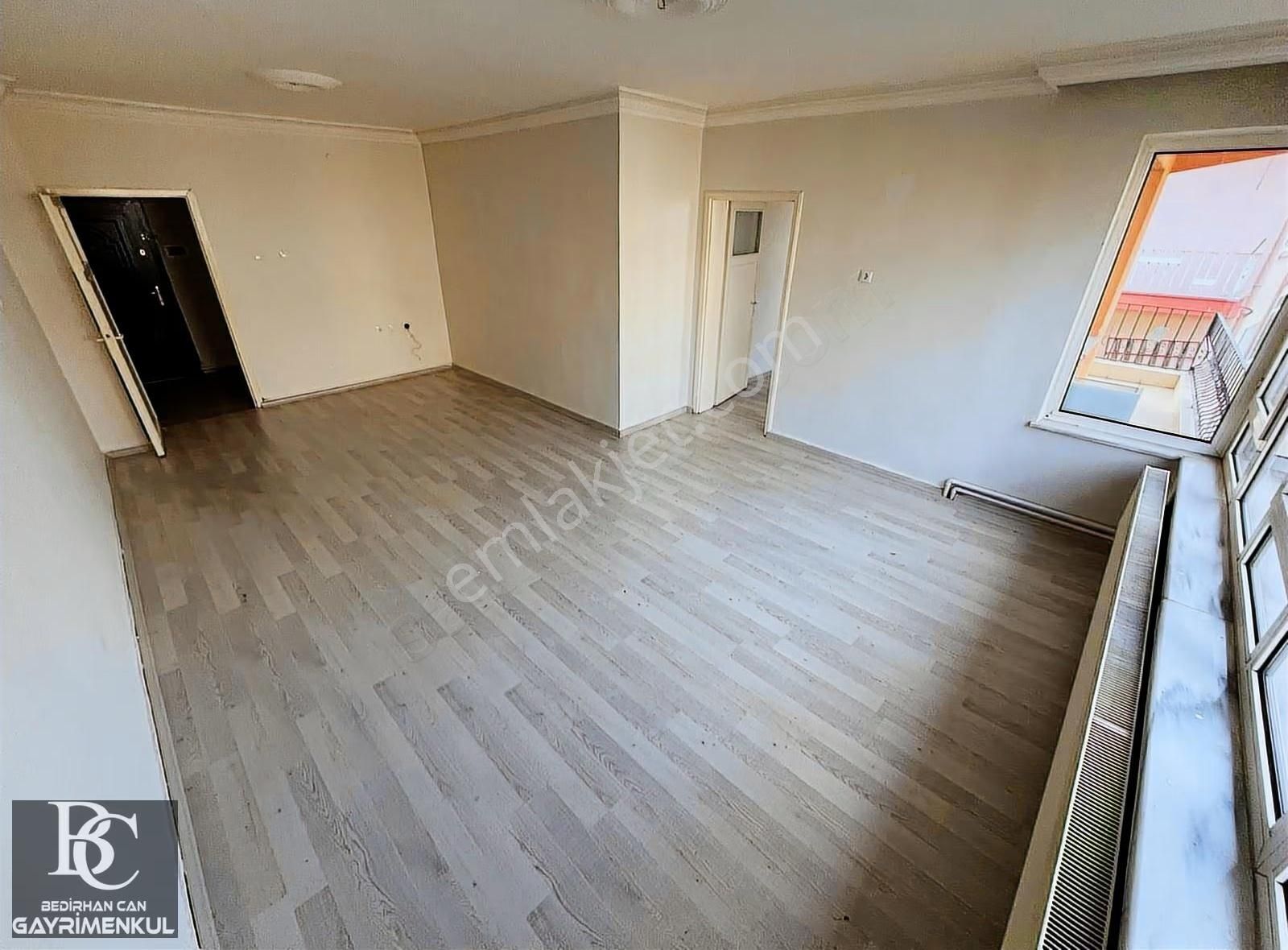 Bedirhan'dan Geniş M2 3+1 2 Balkonlu Merkezi Konumda Daire!!!!!! - Görsel 7