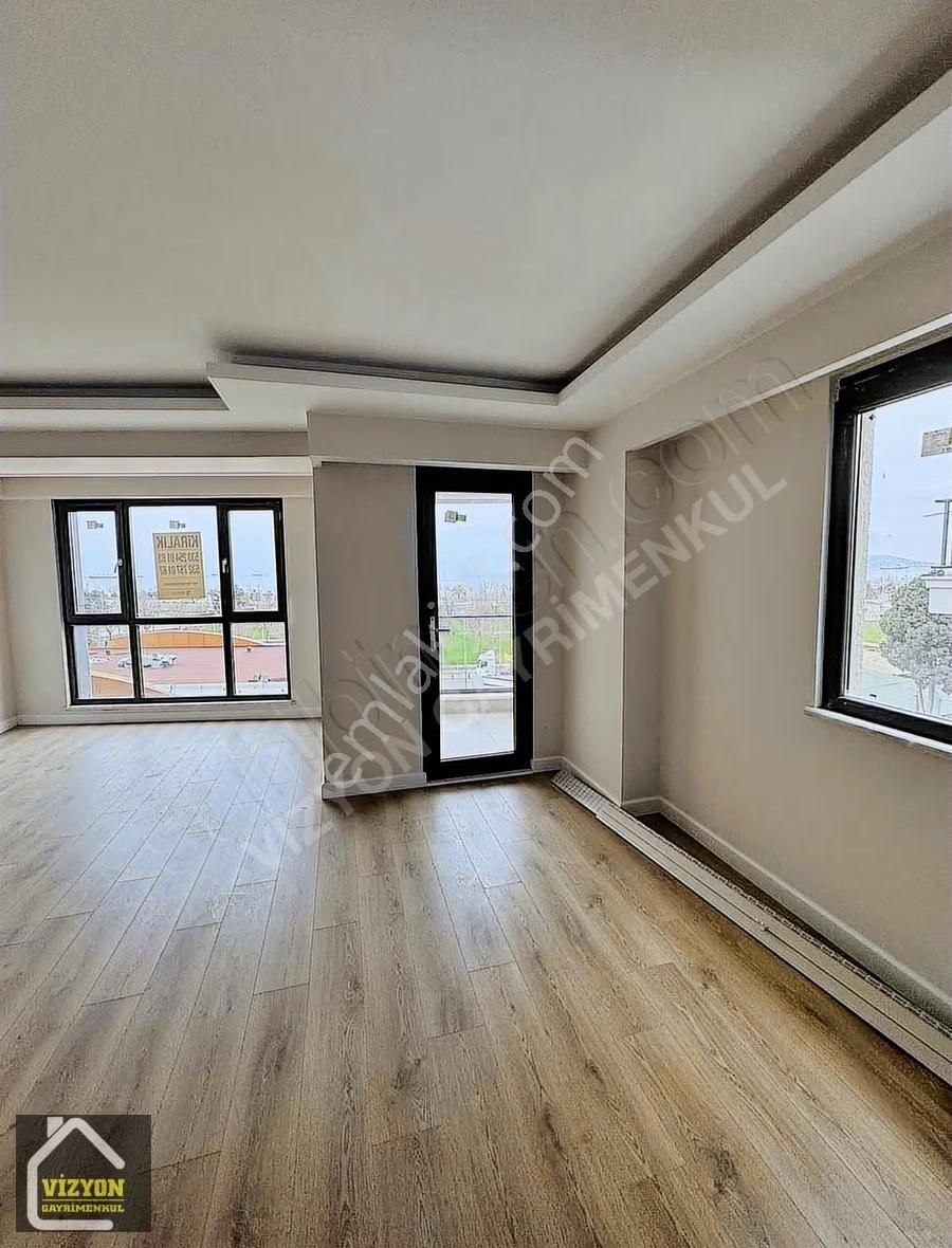 Pendik Sahilde Kapanmaz Deniz Manzaralı Kiralık 3+1 - Görsel 3