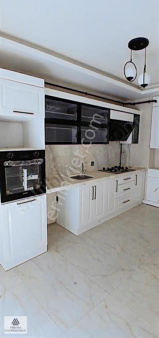 Ahmet Özcan Caddesinde Kiralık 4+1 Daire Sıfır Arakat - Görsel 13