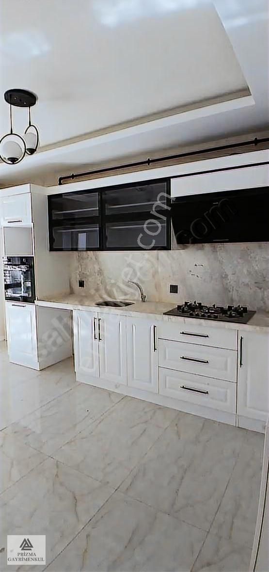 Ahmet Özcan Caddesinde Kiralık 4+1 Daire Sıfır Arakat - Görsel 10