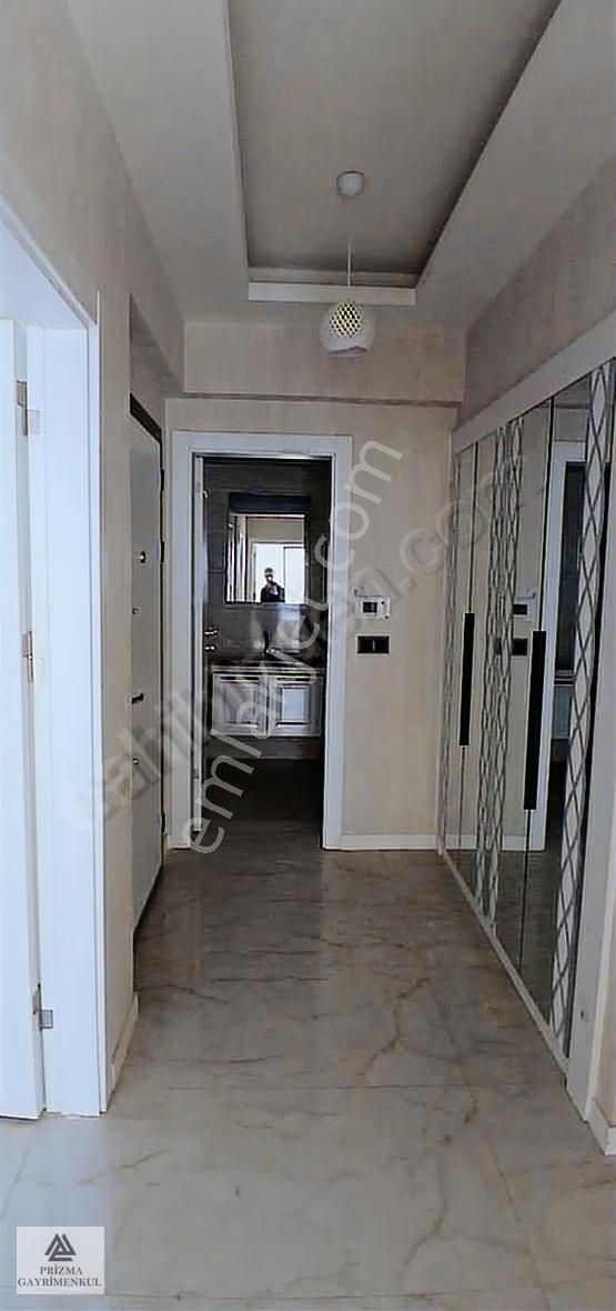 Ahmet Özcan Caddesinde Kiralık 4+1 Daire Sıfır Arakat - Görsel 12