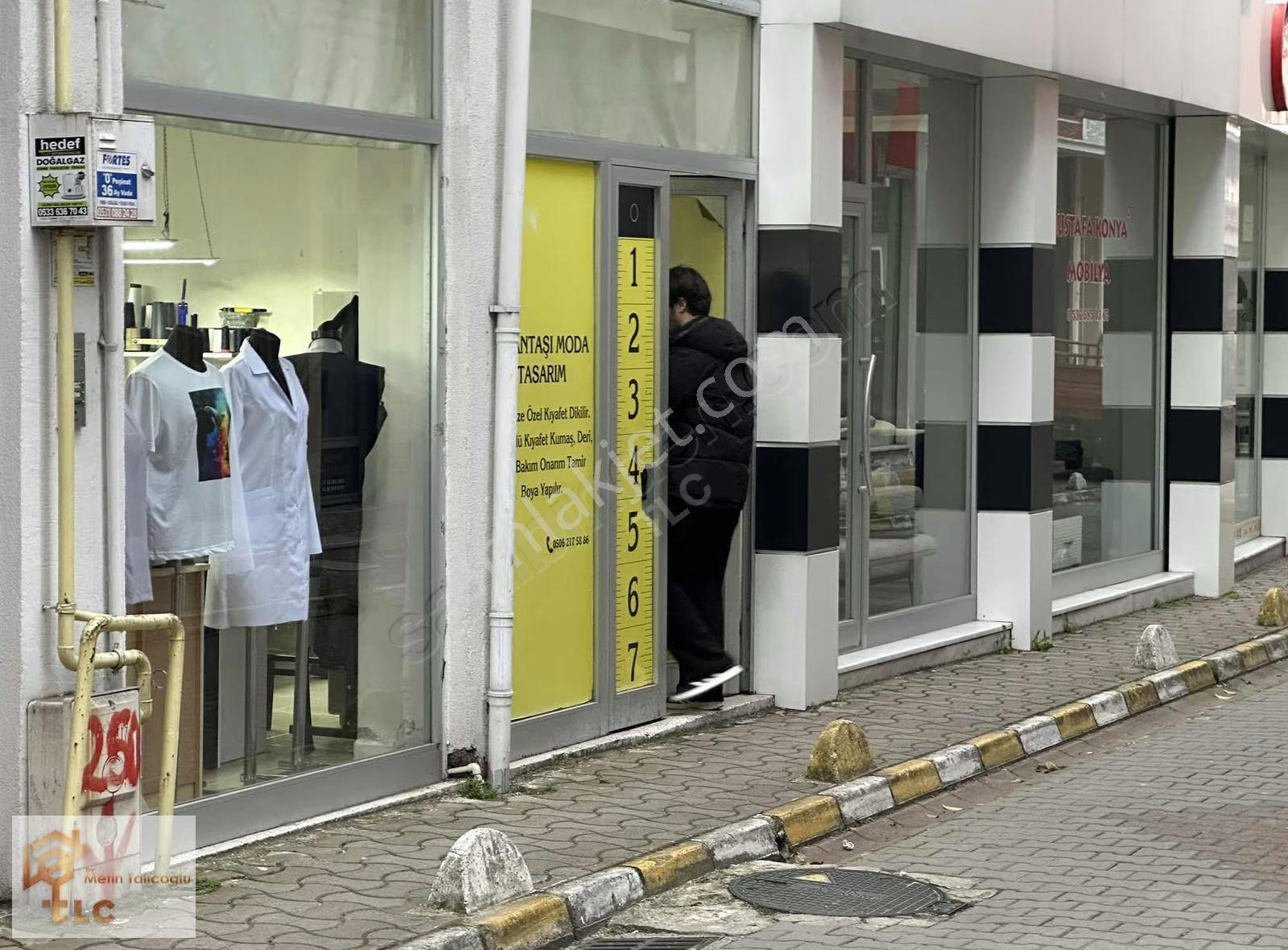 Şehrin Merkezinde Satılık Dükkan - Görsel 3