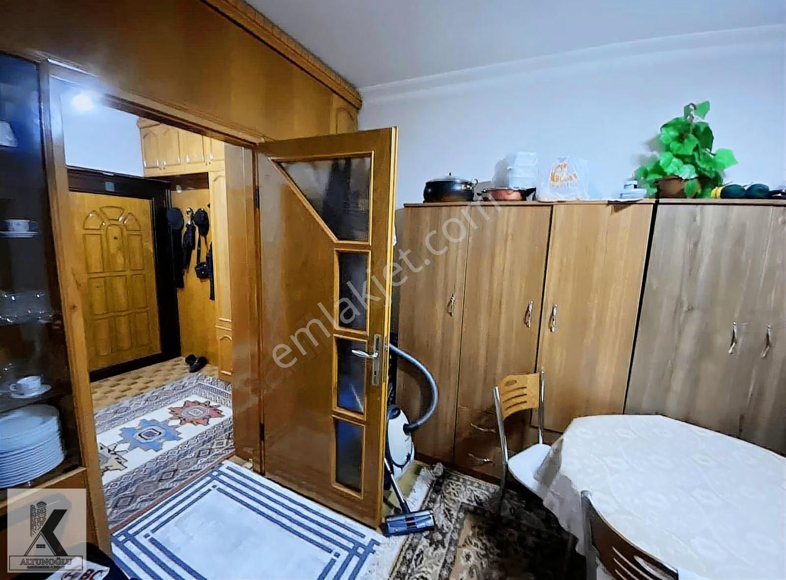 Merkezde 3+1 165m2 Oturuma Yatırıma Uygun Satılık Ara Kat - Görsel 11