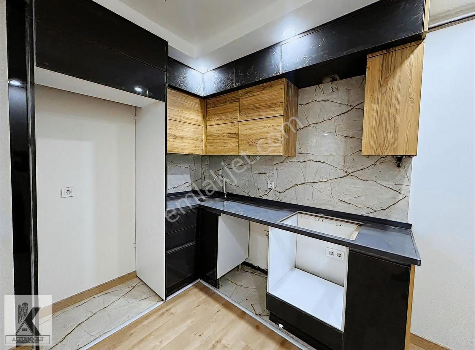 Mustafa Kemalpaşa Mah.cadde Metrobüs Yakını 1+1 Kiralık Daire - Görsel 10