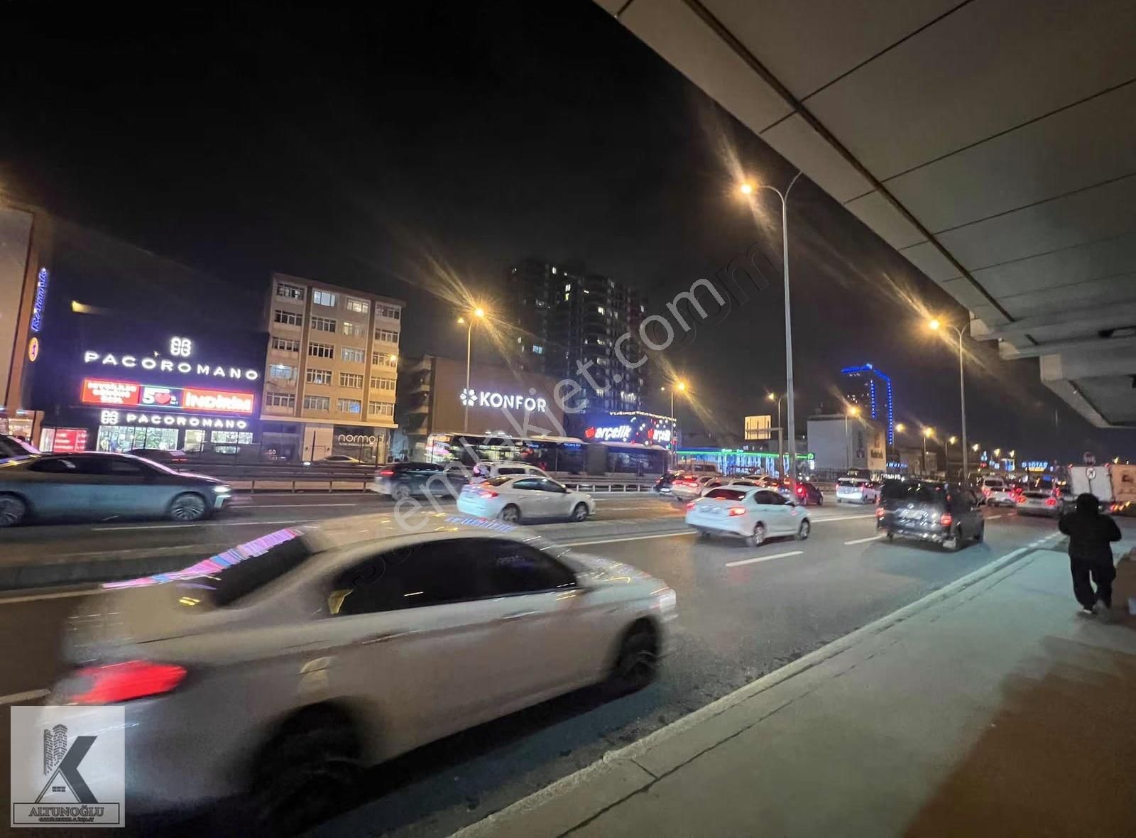 Cihangir Mah.e-5 Metrobüs Cadde Üzerinde 1+1 65m2 Daire - Görsel 3