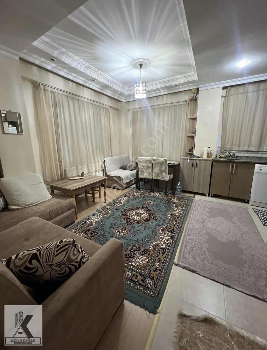 Cihangir Mah.e-5 Metrobüs Cadde Üzerinde 1+1 65m2 Daire - Görsel 2