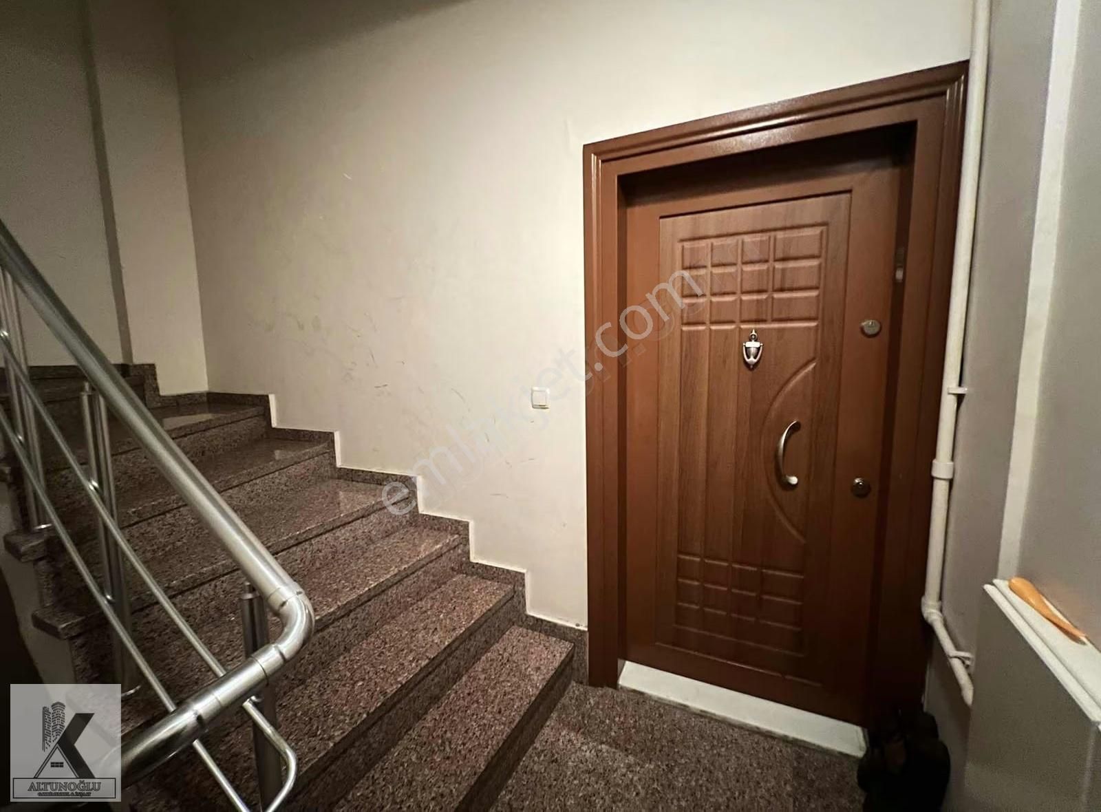 Cihangir Mah.e-5 Metrobüs Cadde Üzerinde 1+1 65m2 Daire - Görsel 23