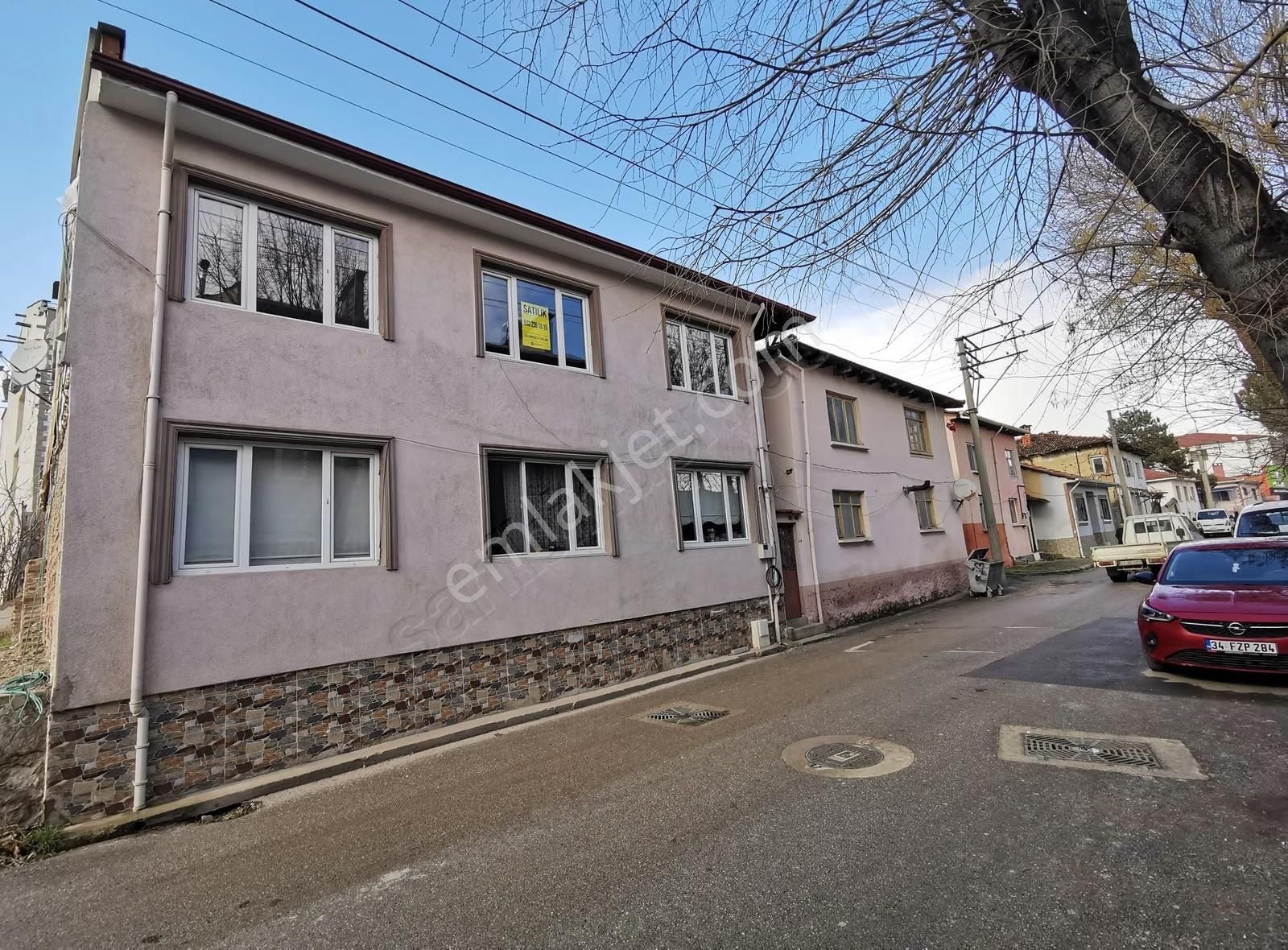 Bursa Yenişehir Kurtuluş'ta Satılık 452 M² Arsa Ve Müstakil Ev