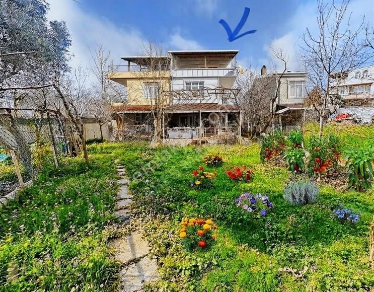 Büyükcekmece Mimar Sinanda 5+2 Deniz 100m Villa