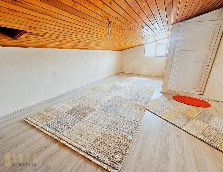 Büyükcekmece Mimar Sinanda 5+2 Deniz 100m Villa - Görsel 10