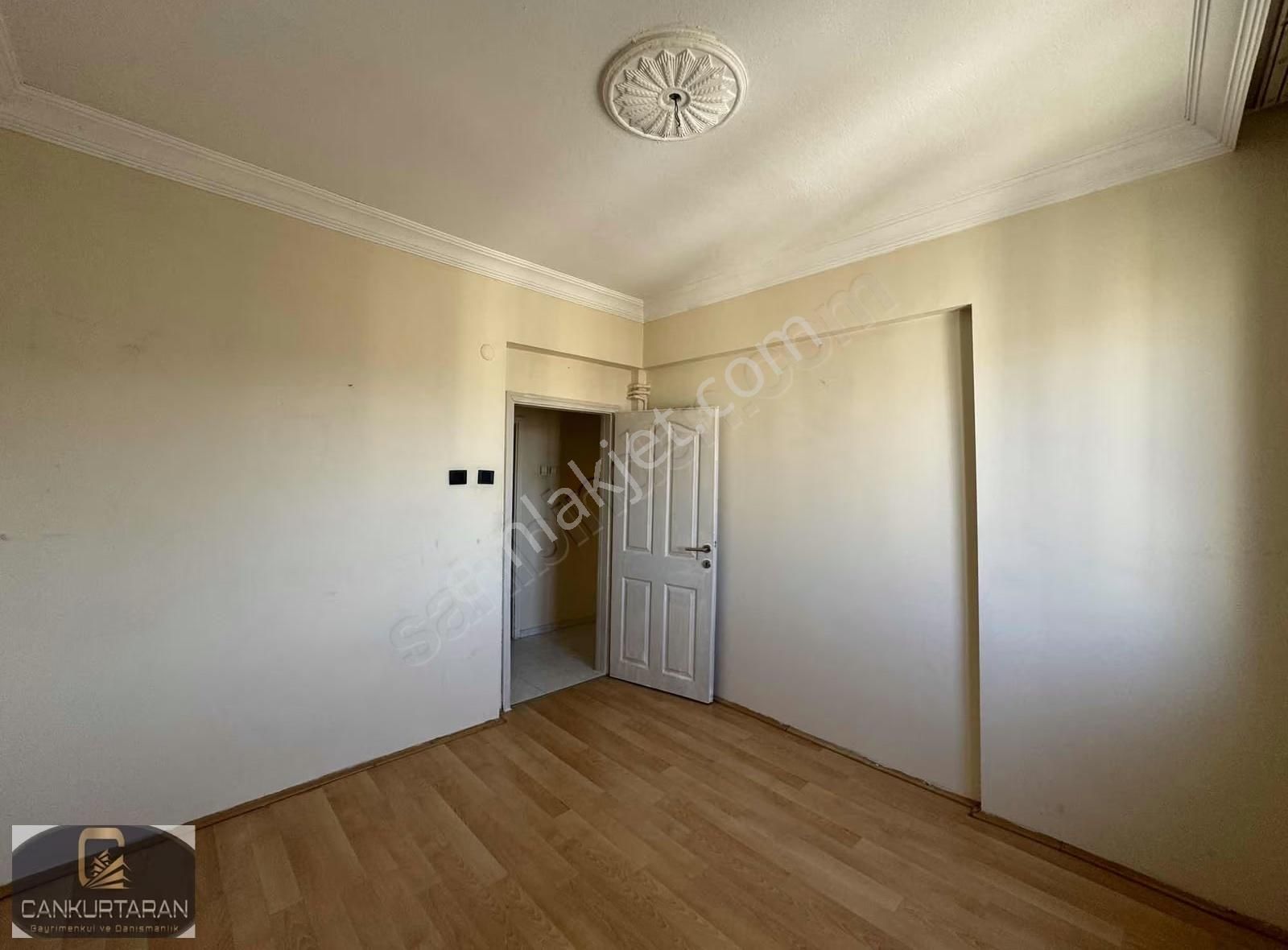 Barbaros Mahde Cadde Üstü 3 Cepheli Satılık Daire - Görsel 13