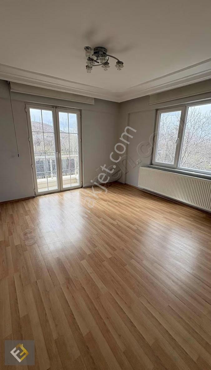 Furkan Emlaktan Ara Kat 4+1 Kiralık Lüks Daire - Görsel 26