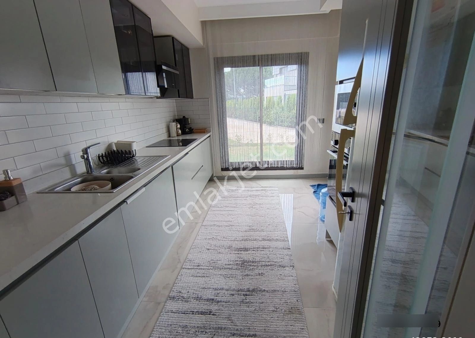 Çiğli Ahmet Efendi Mah. Site İçinde 2+1 Eşyalı Kiralık Daire