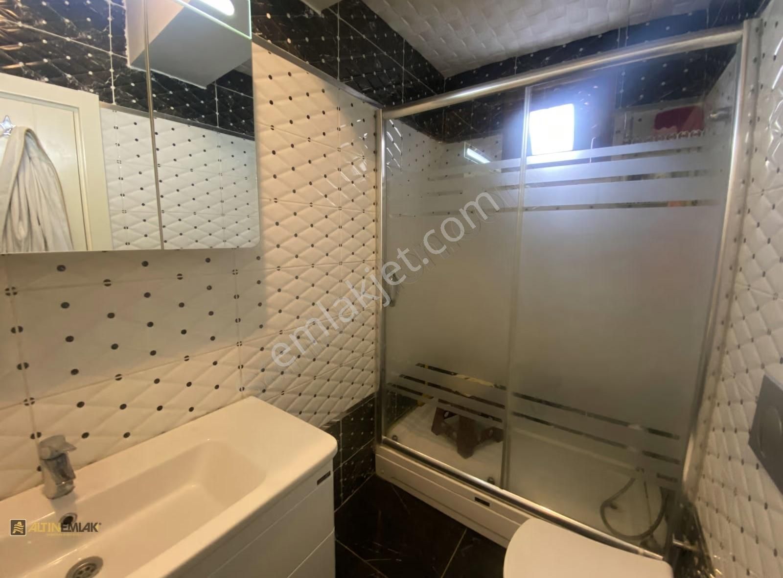 Şehit Ali Karahan Caddesi -köşe Binada- Asansörlü Kilerli 2+1 - Görsel 15