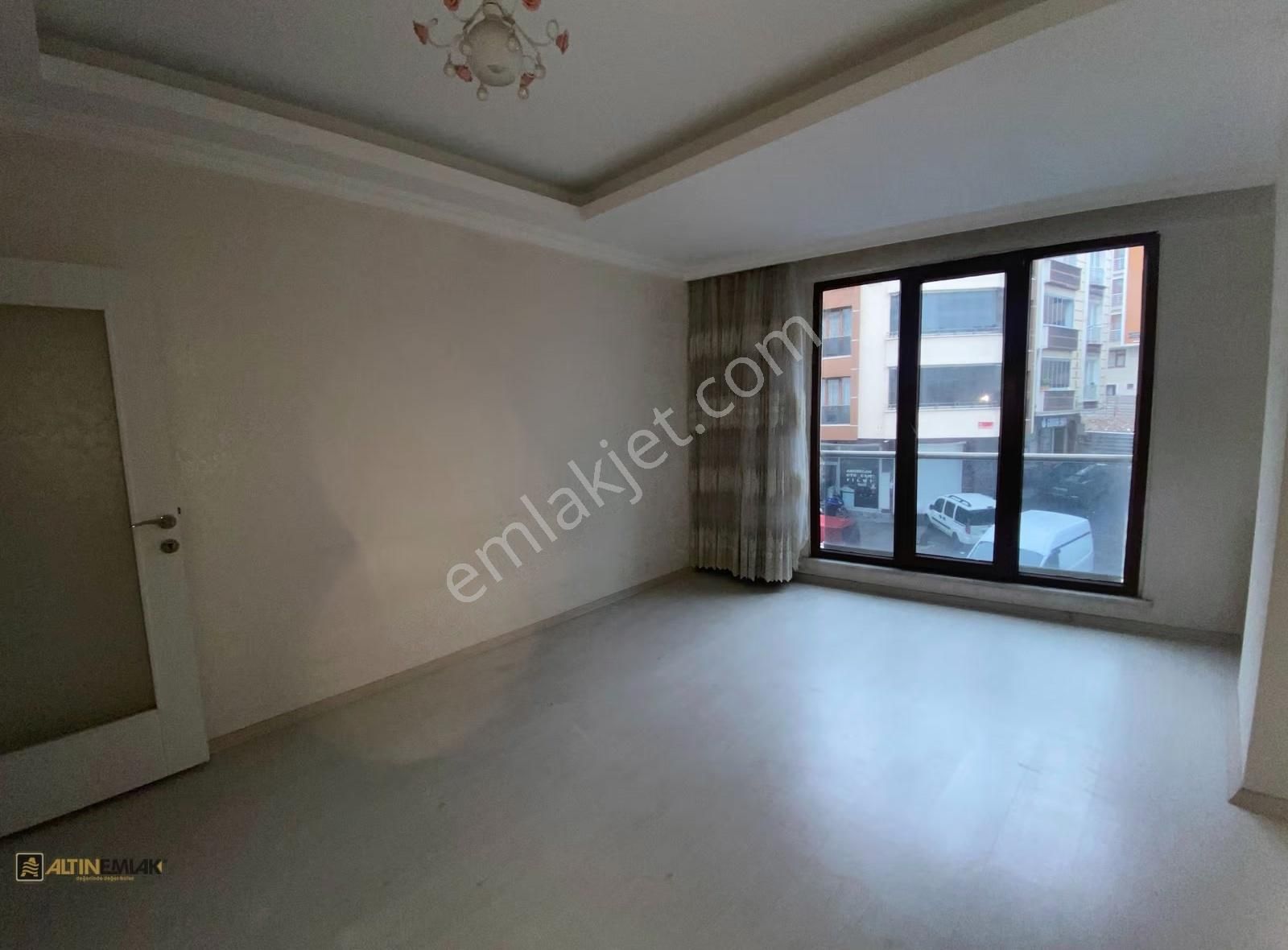 Şehit Ali Karahan Caddesi -köşe Binada- Asansörlü Kilerli 2+1 - Görsel 18