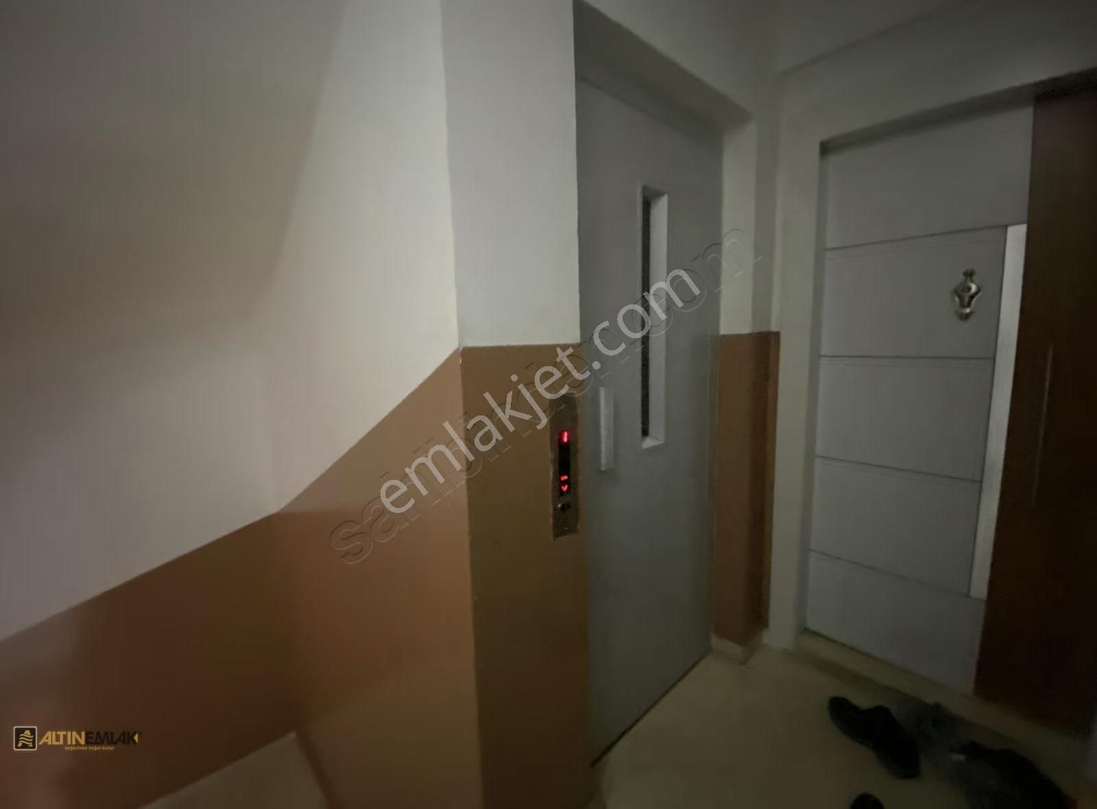 Şehit Ali Karahan Caddesi -köşe Binada- Asansörlü Kilerli 2+1 - Görsel 28