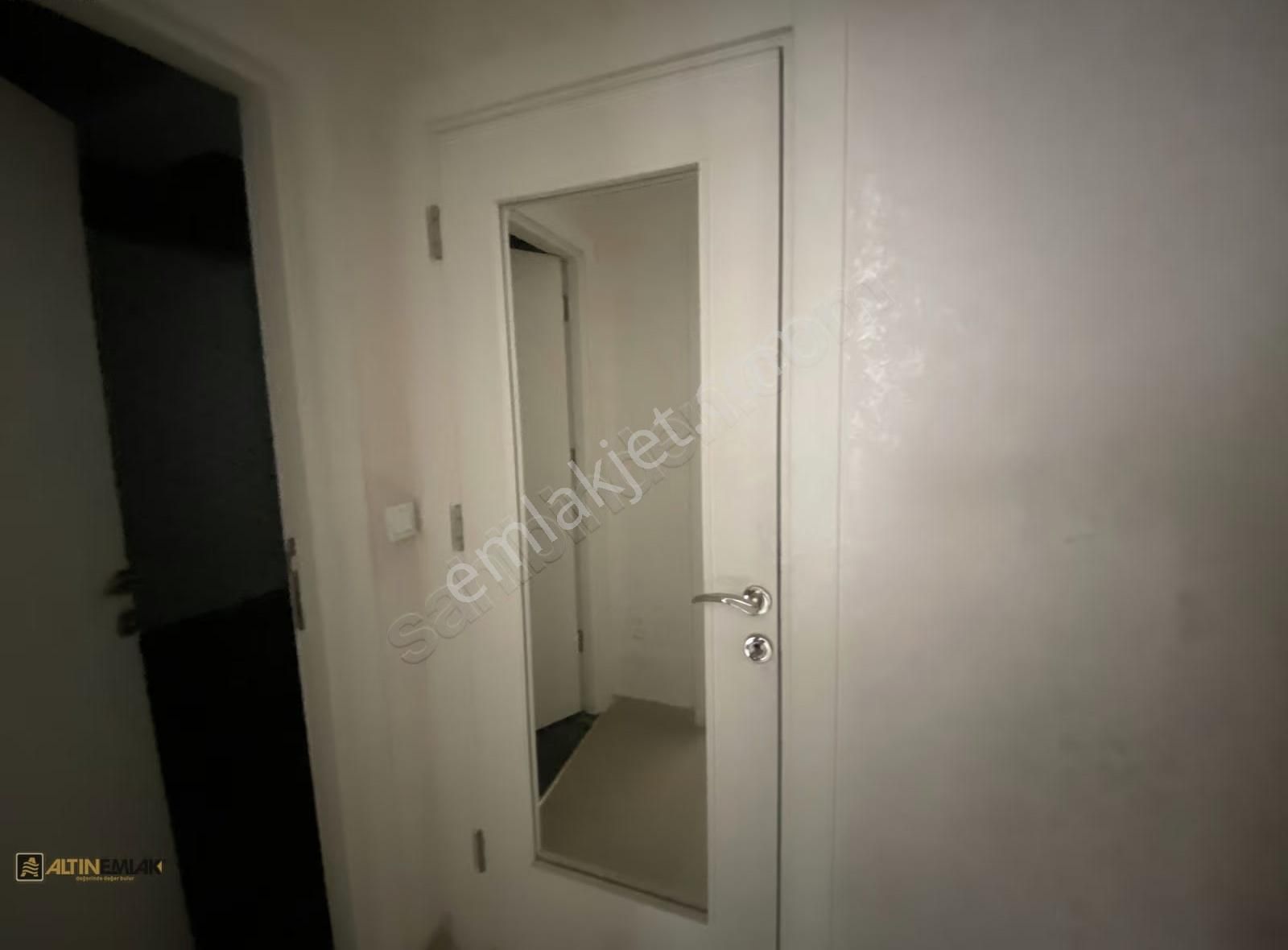 Şehit Ali Karahan Caddesi -köşe Binada- Asansörlü Kilerli 2+1 - Görsel 21